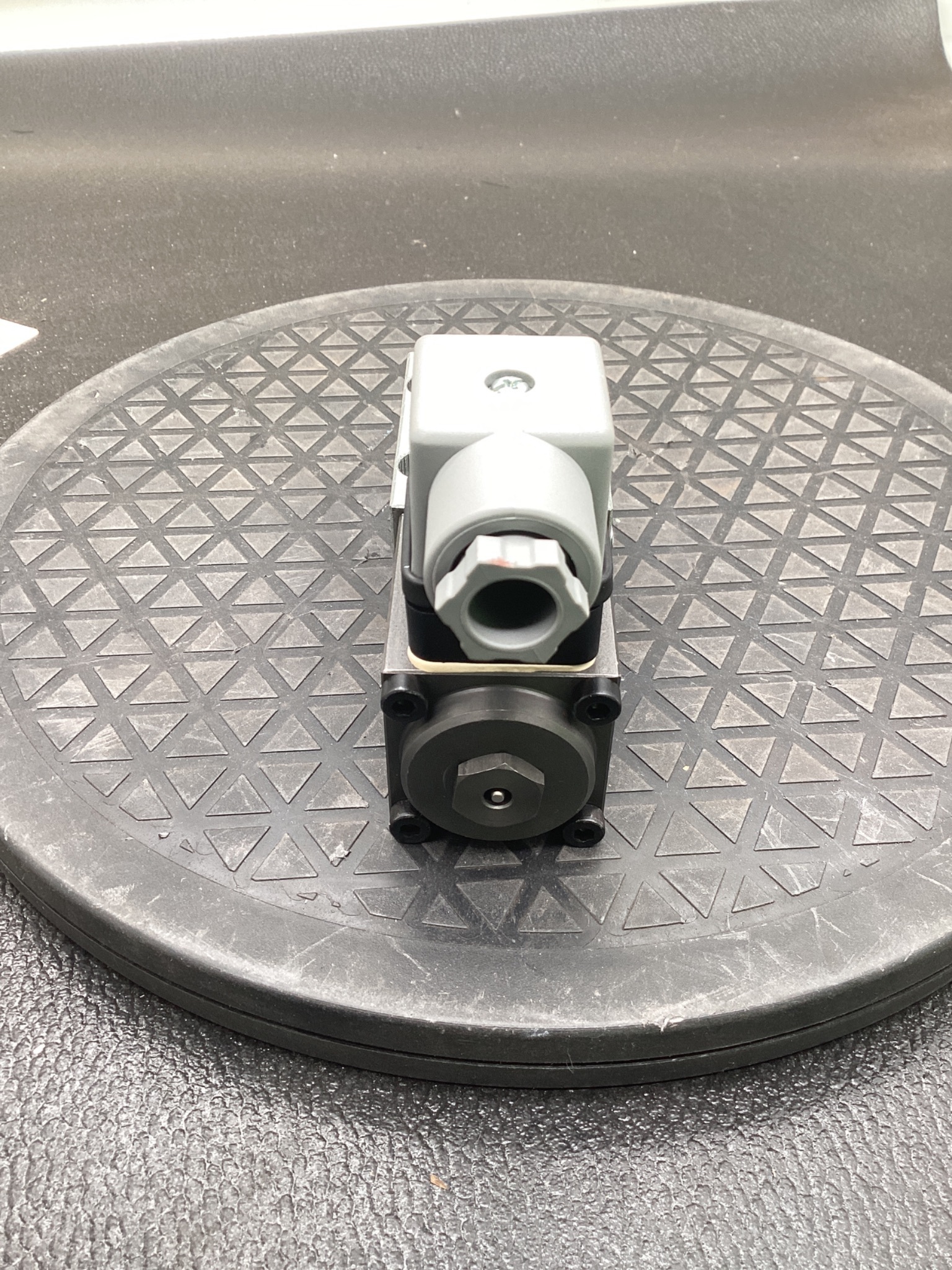 WANDFLUH BE241a + BEIIV-G24#1 Hydraulic Valve Assembly USED 1