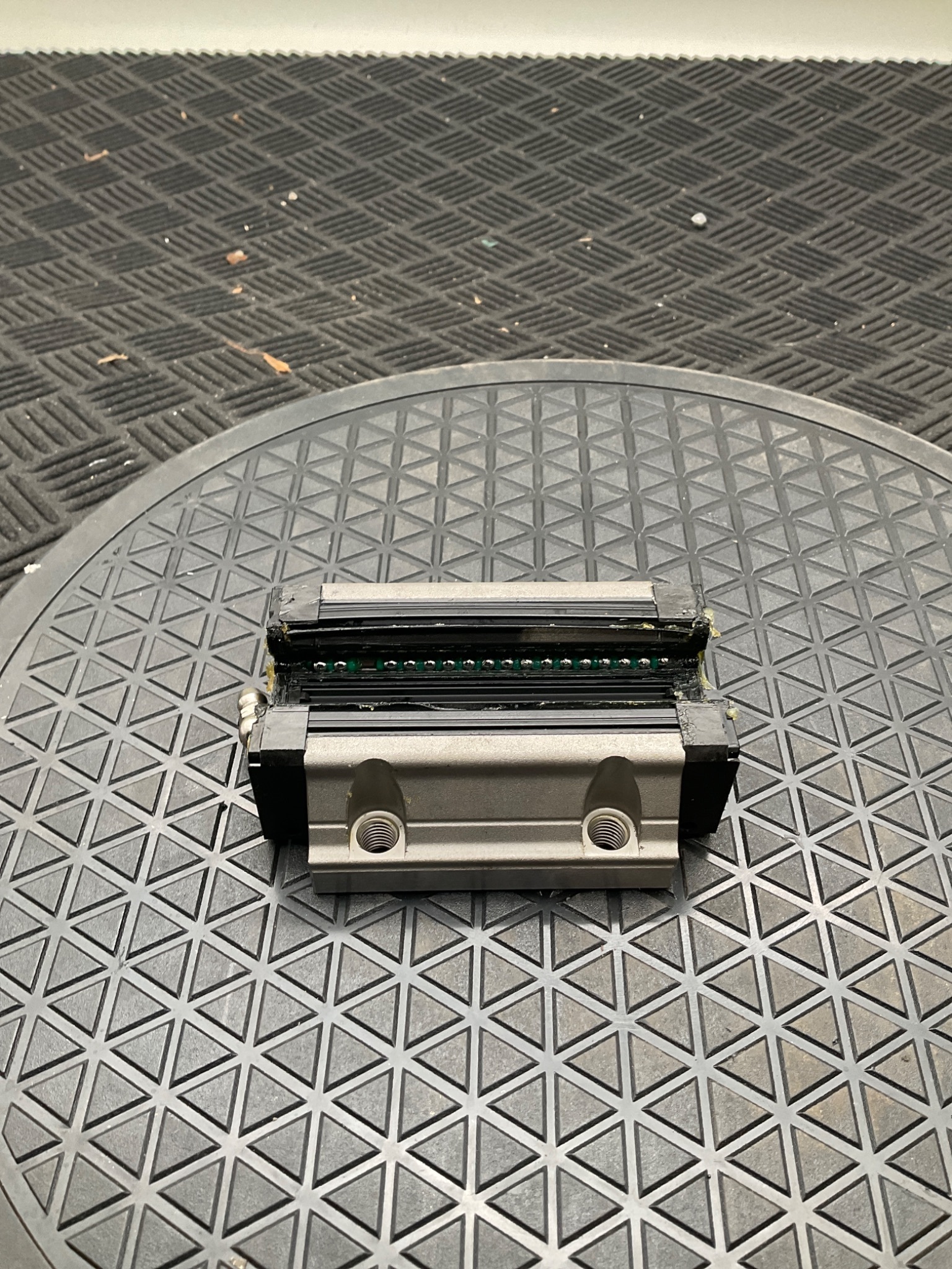 UFF02521 Linear Slide Bearing Block USED 4
