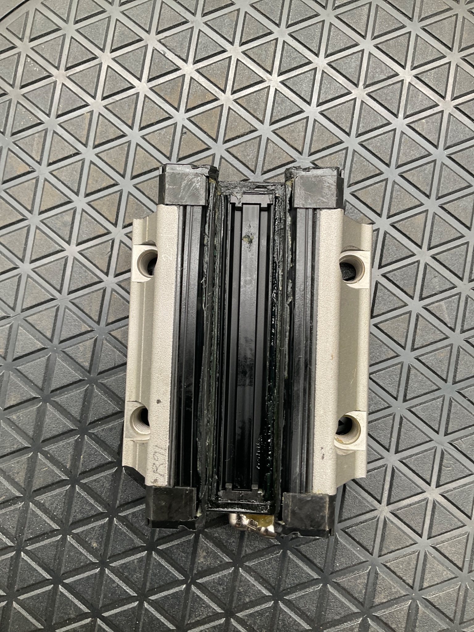 UFF02521 Linear Slide Bearing Block USED 3