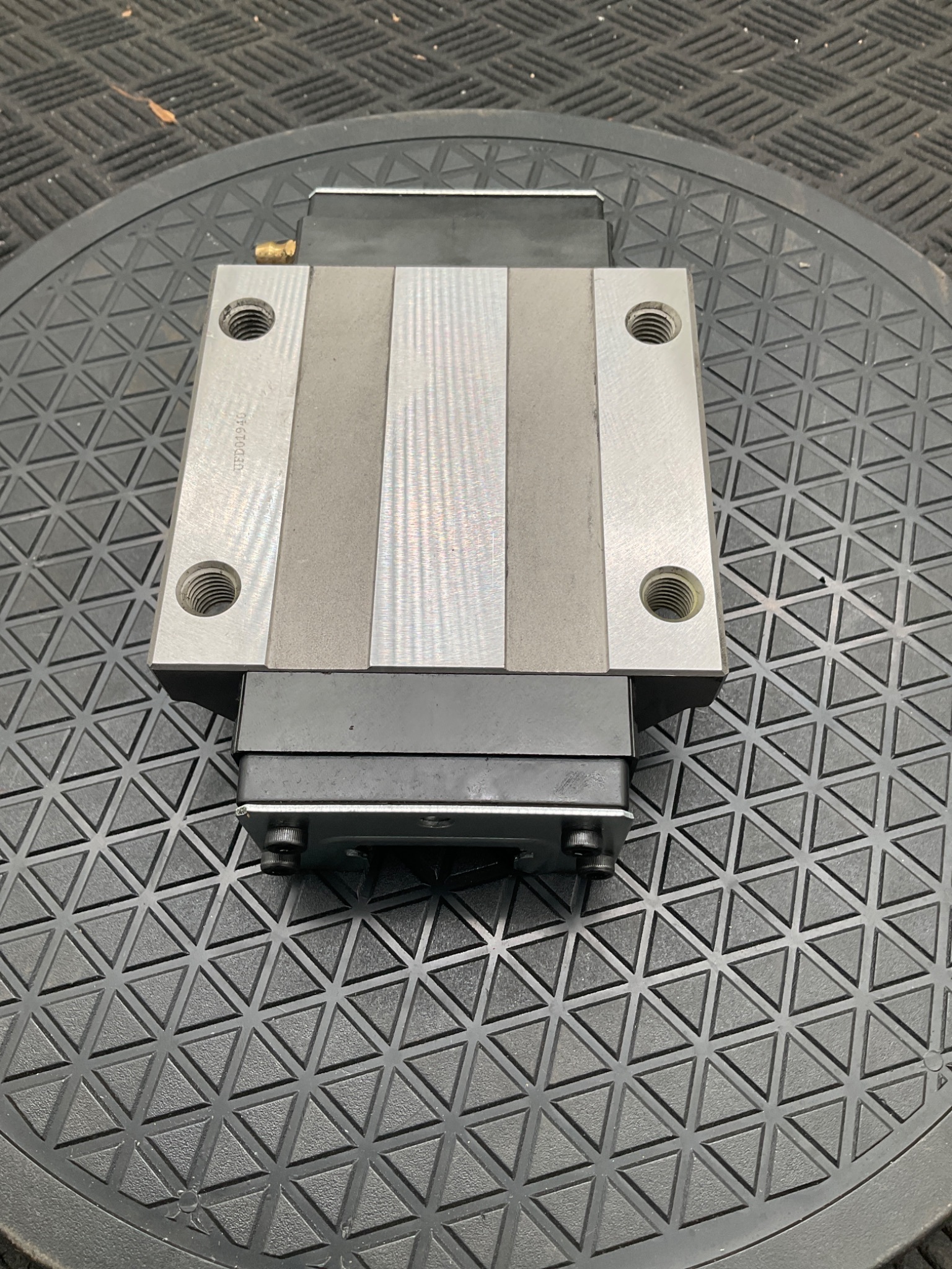 UFD01940 Linear Slide Bearing Block USED 2