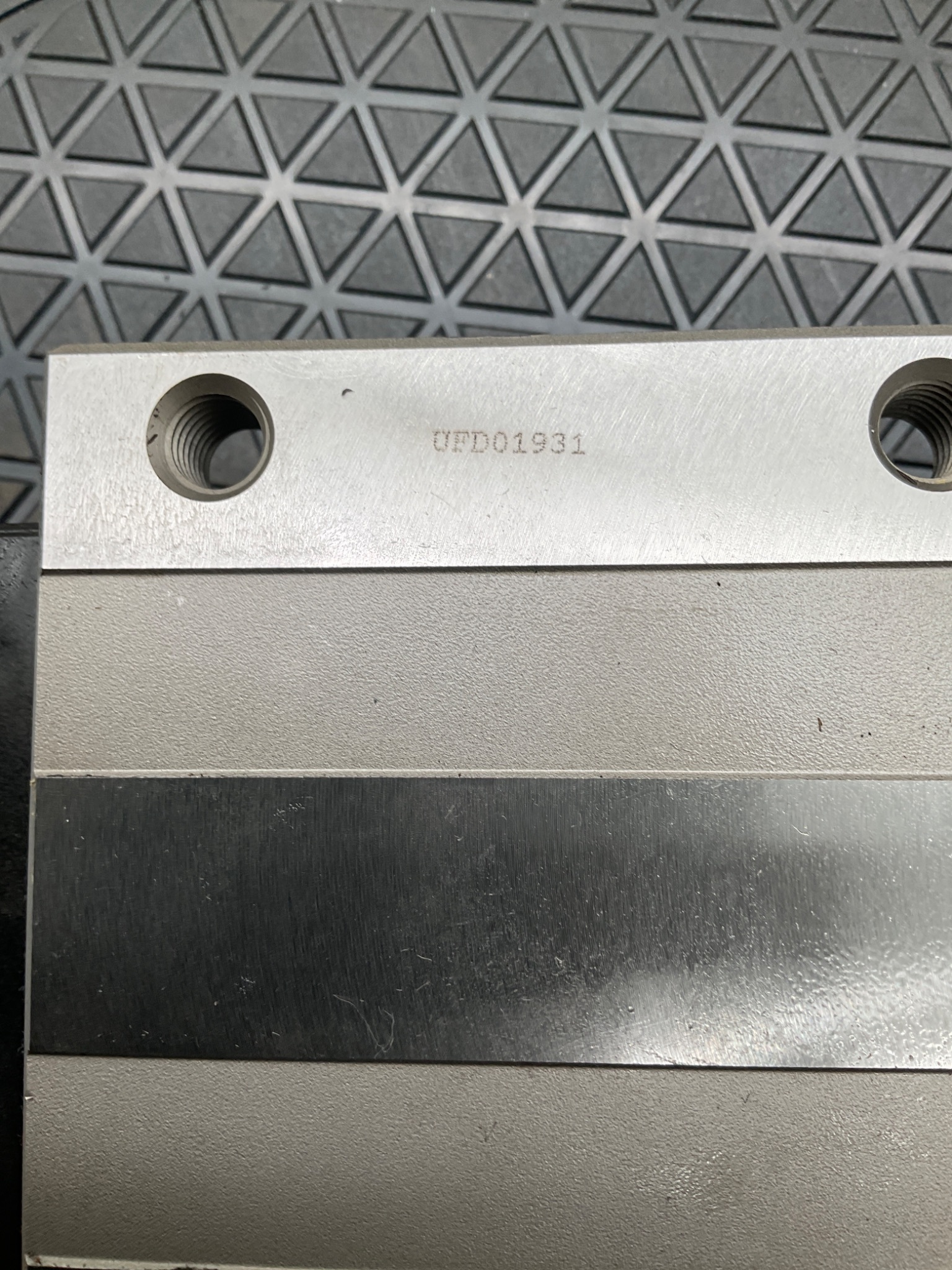 UFD01931 Linear Slide Bearing Block USED 1