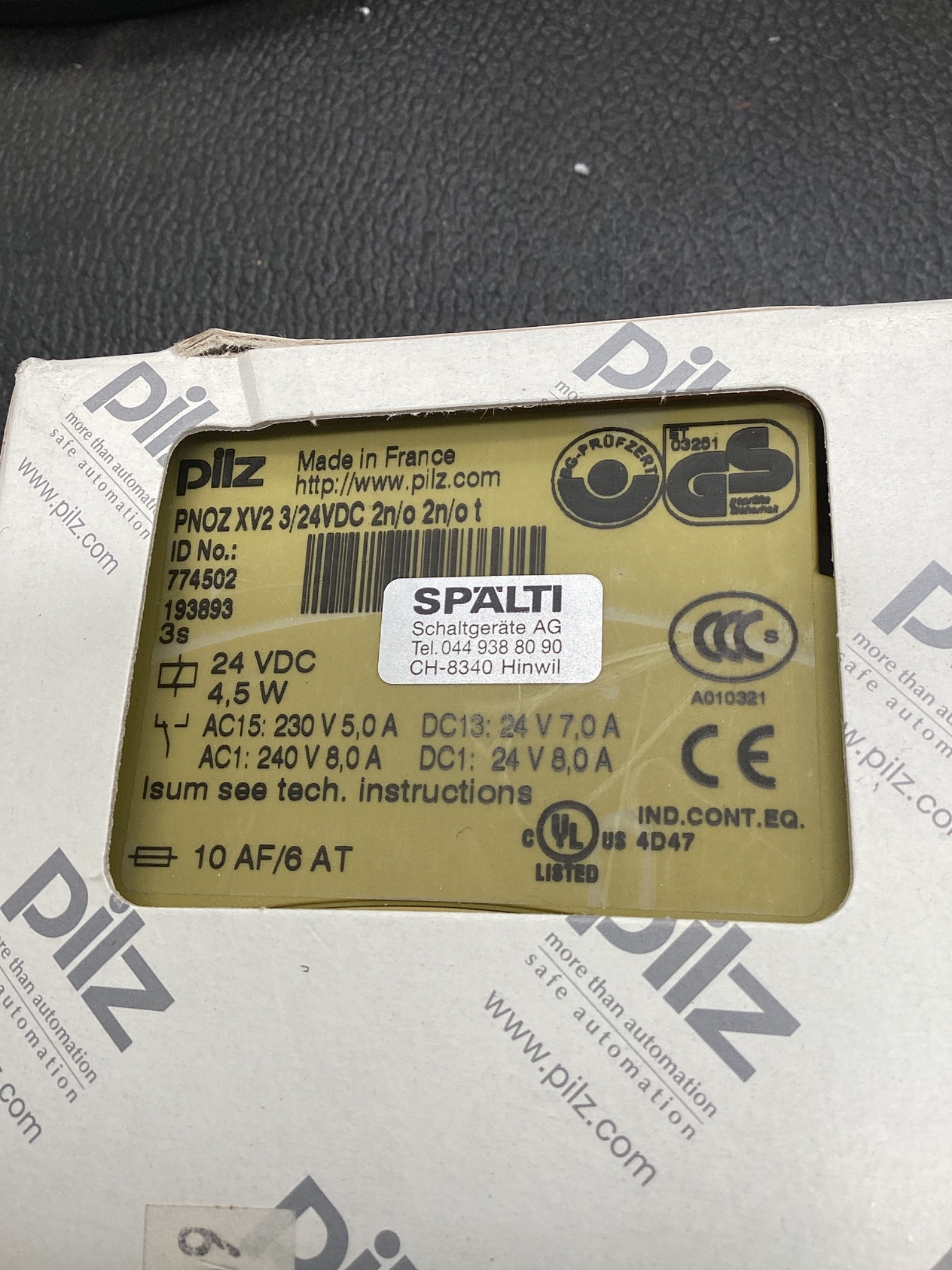 PILZ 774502 PNOZ XV2 3/24VDC Safety Relay NEW 4