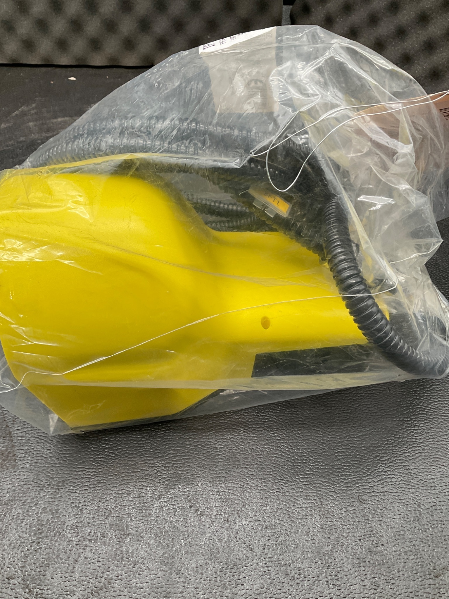 GIOVENZANA IP7007 Safety Foot Switch Single NO USED 3