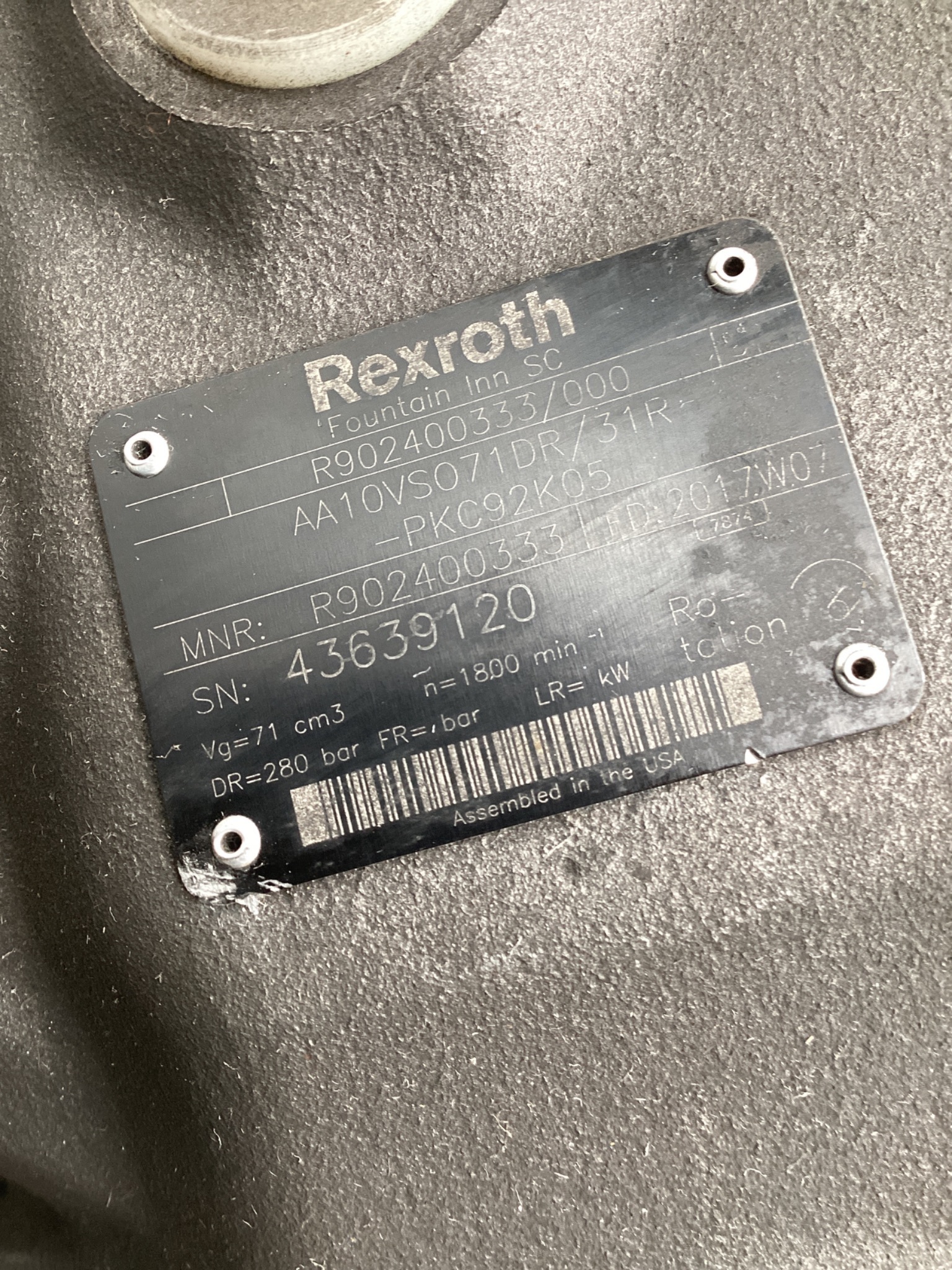 REXROTH R902400333 Axial Piston Variable Pump AA10VSO71DR USED 5