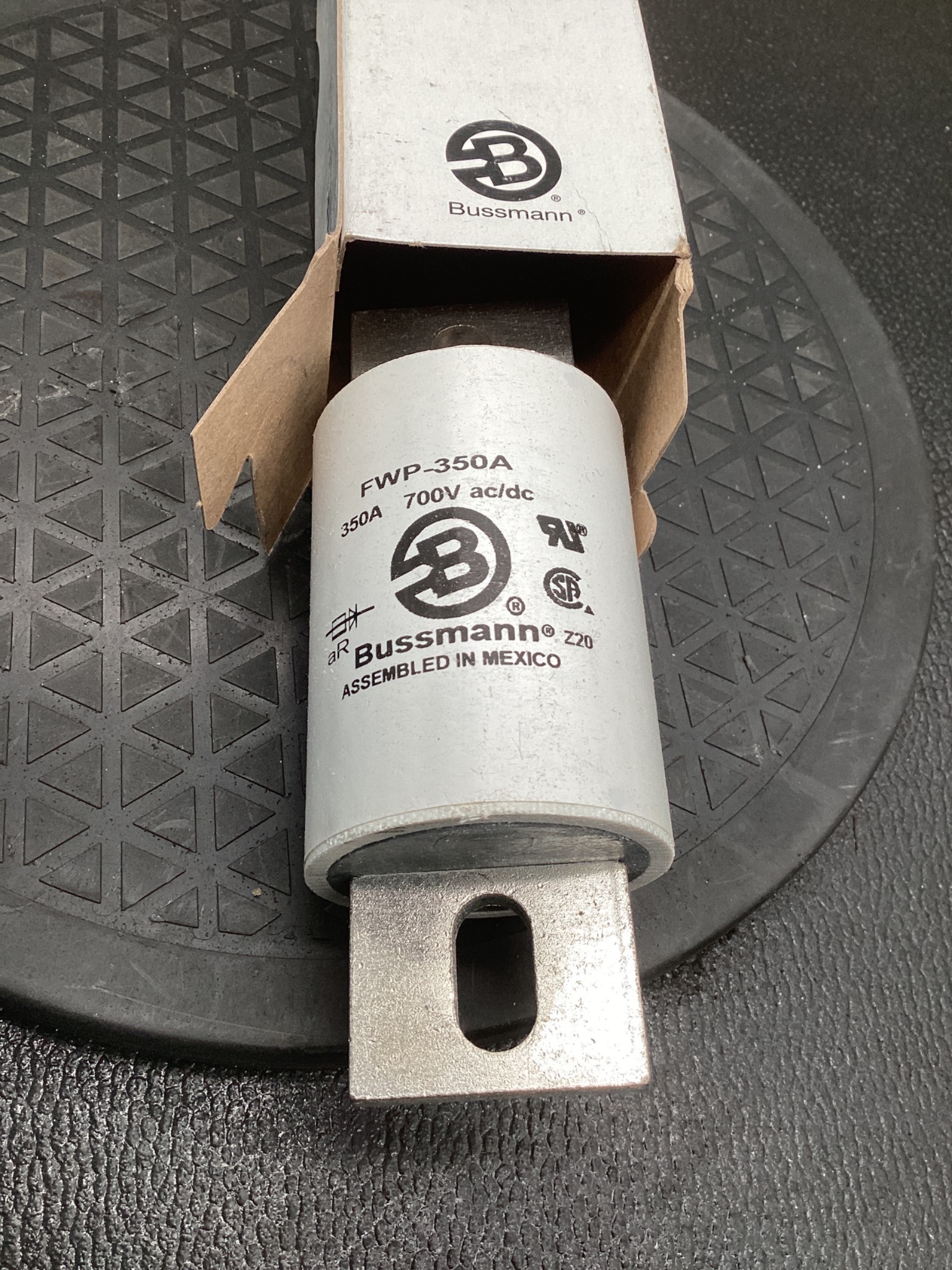 COOPER BUSSMANN FWP-350A High Speed Fuse 350A 700V Stud Mount NEW 2