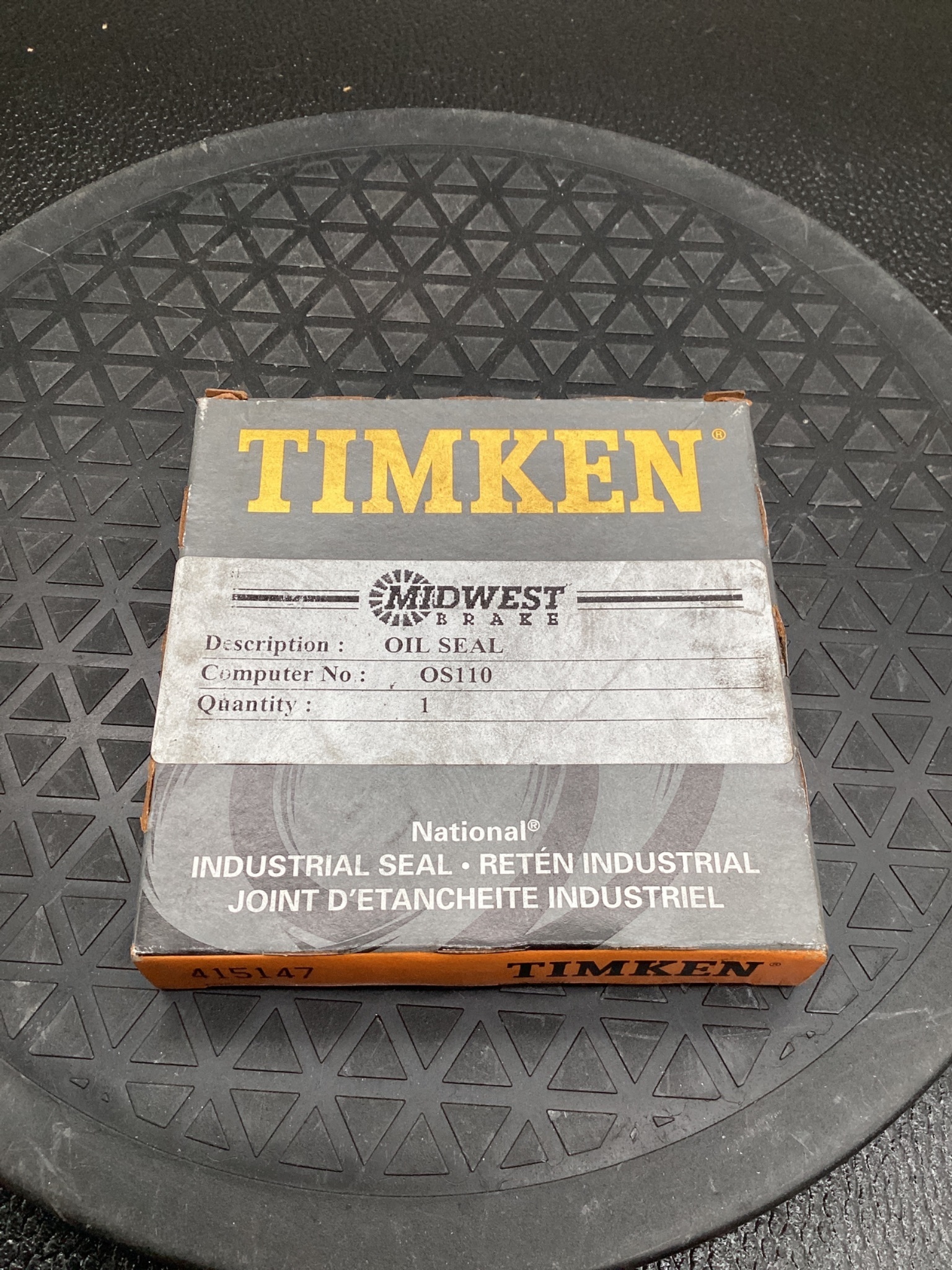 TIMKEN 415147 Nitrile Oil Seal 2.5in x 3.505in x 0.5in NEW 0