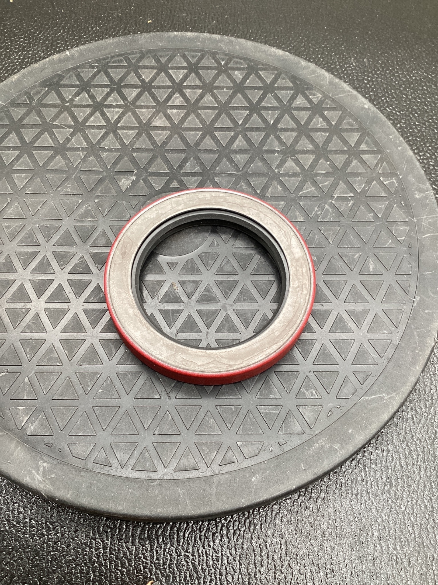 TIMKEN 415147 Nitrile Oil Seal 2.5in x 3.505in x 0.5in NEW 3