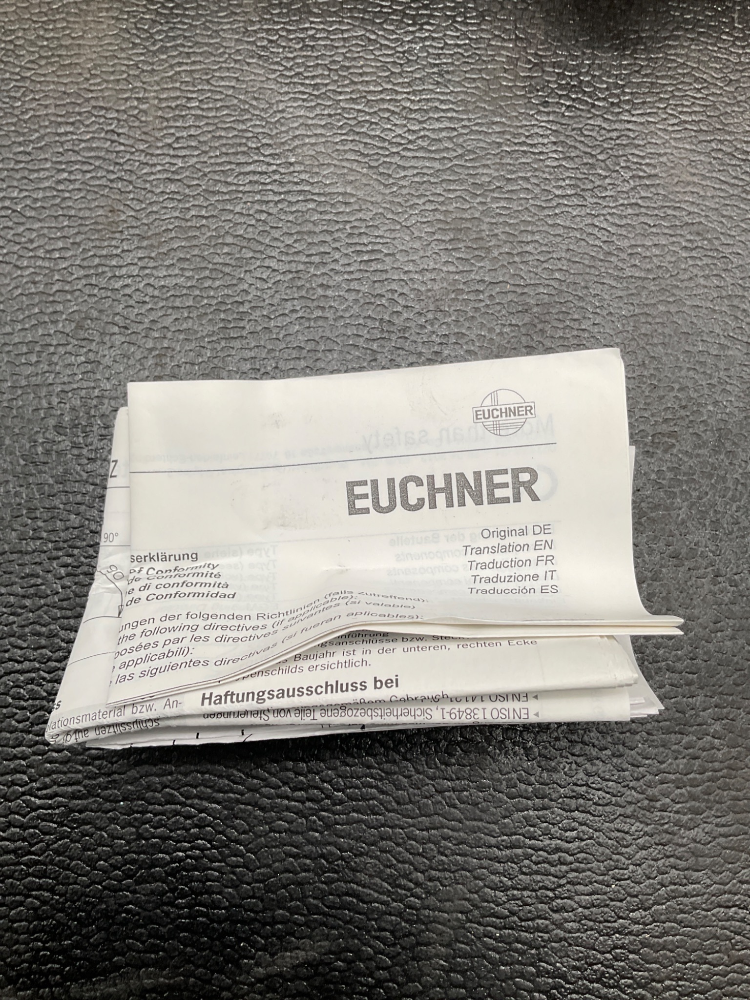 EUCHNER NZ1RK-528L060GE-MC2049 SAFETY SWITCH NEW 4