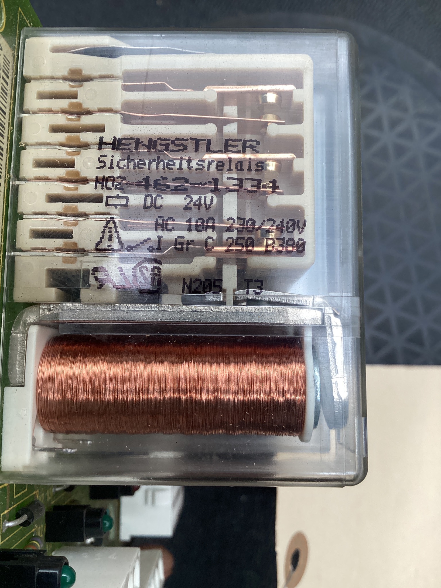 KUKA 390-00214-0 Relay PC Board KRC2 USED 4