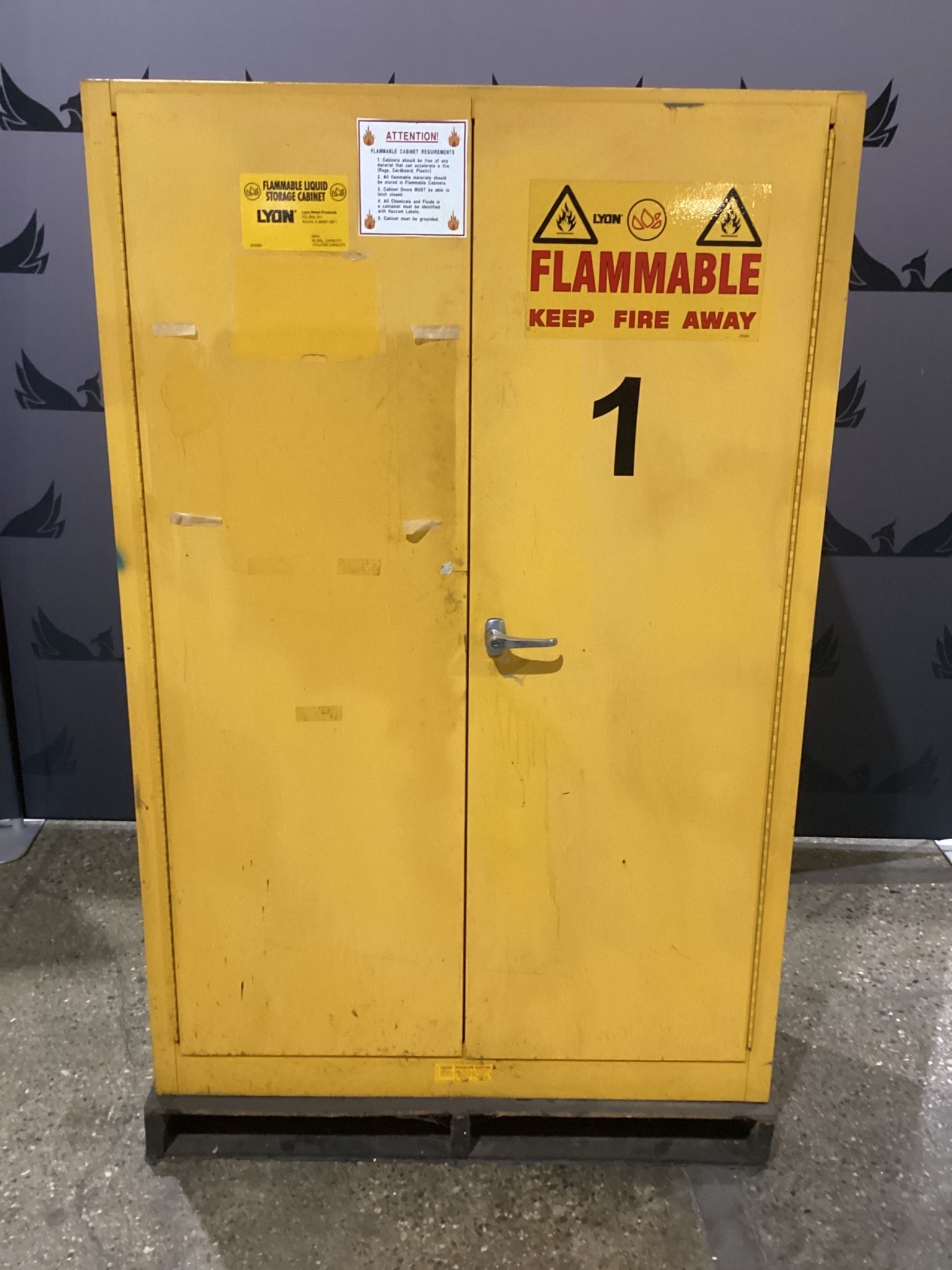 LYON 5444 Flammable Safety Cabinet 45 Gal USED 0