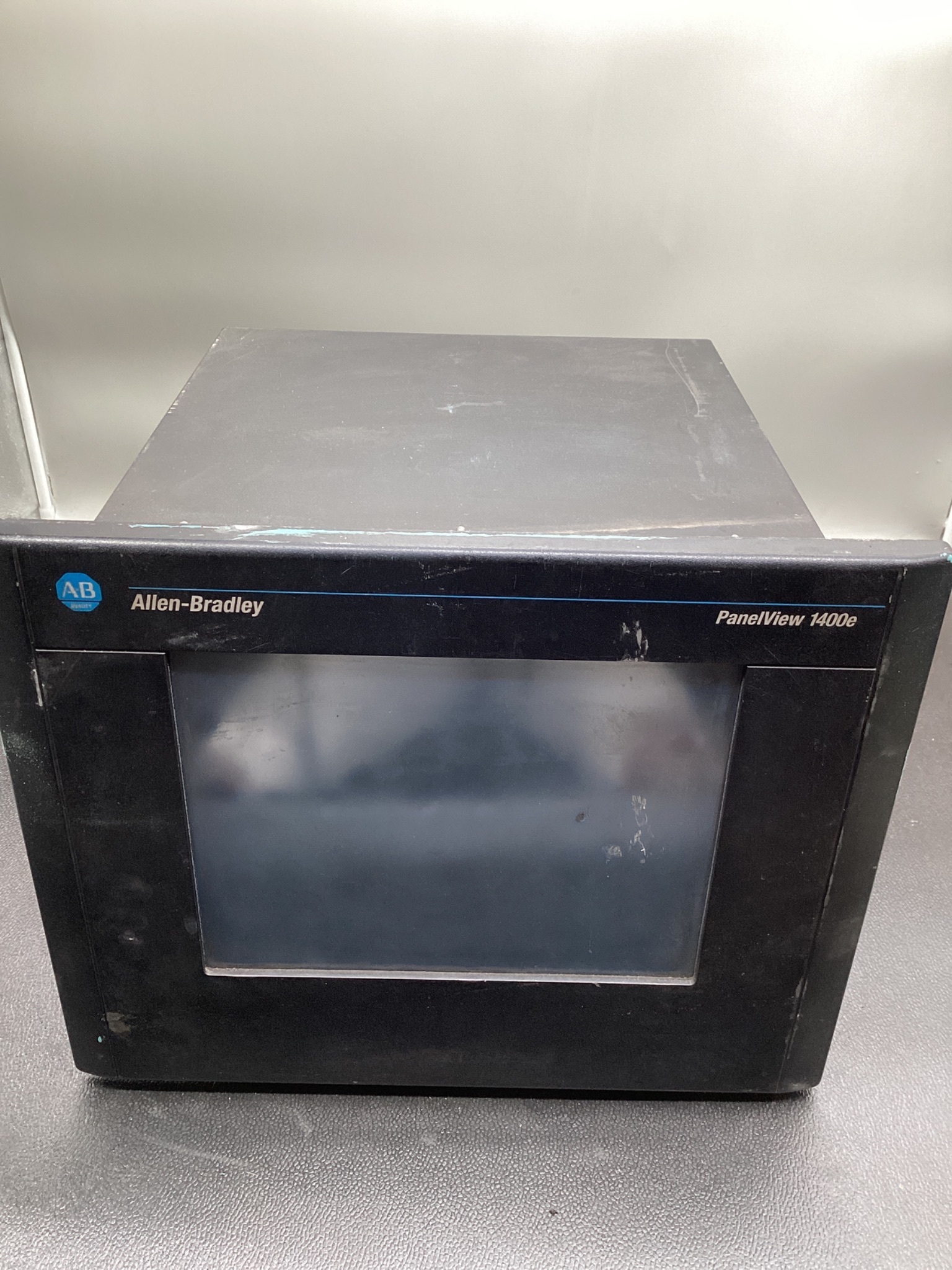 ALLEN BRADLEY 2711E-T14C6 PanelView 1400E Touch Terminal USED 0