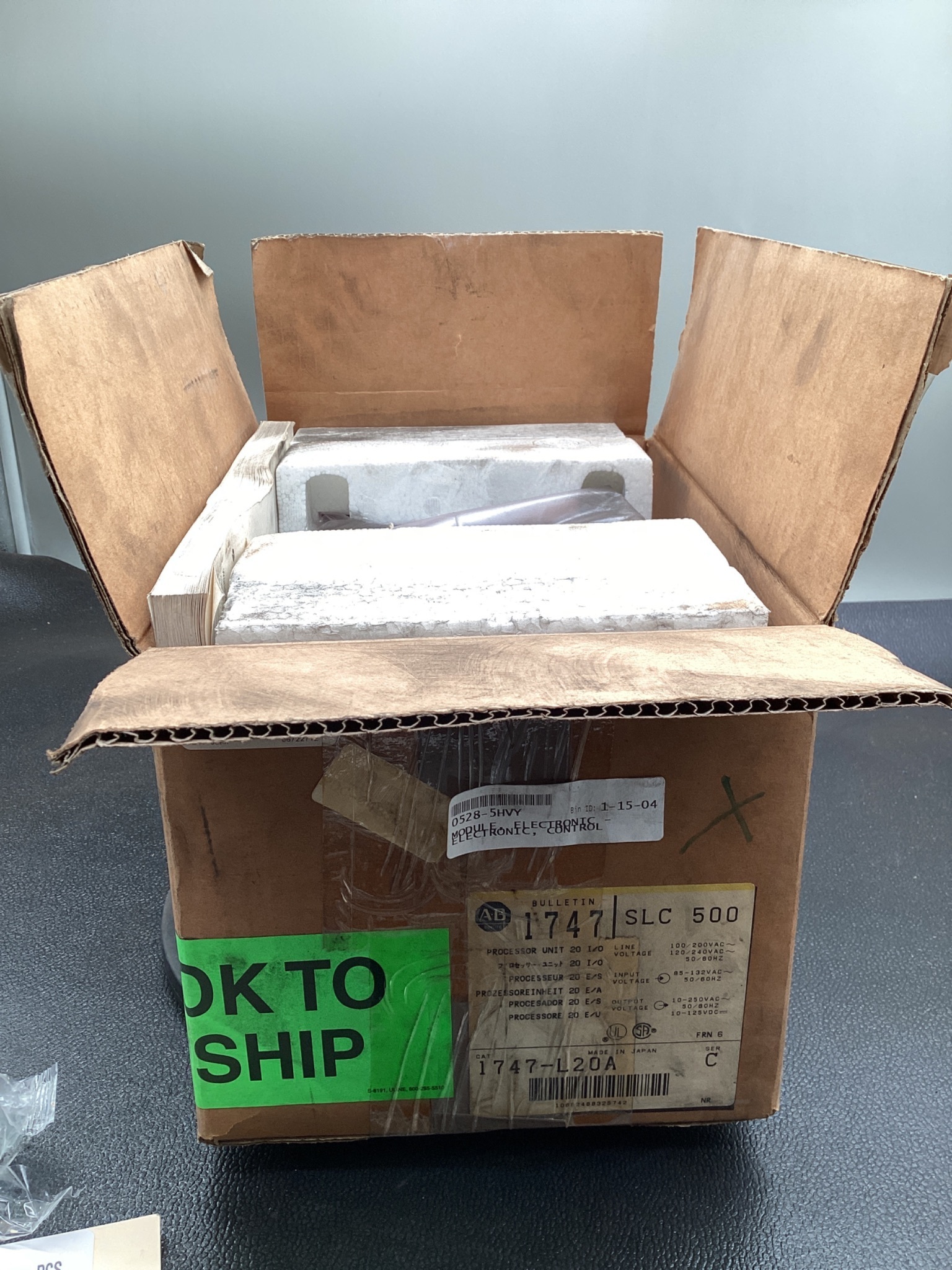 ALLEN BRADLEY 1747-L20A SLC 500 Processor Unit 20 I/O NEW 0