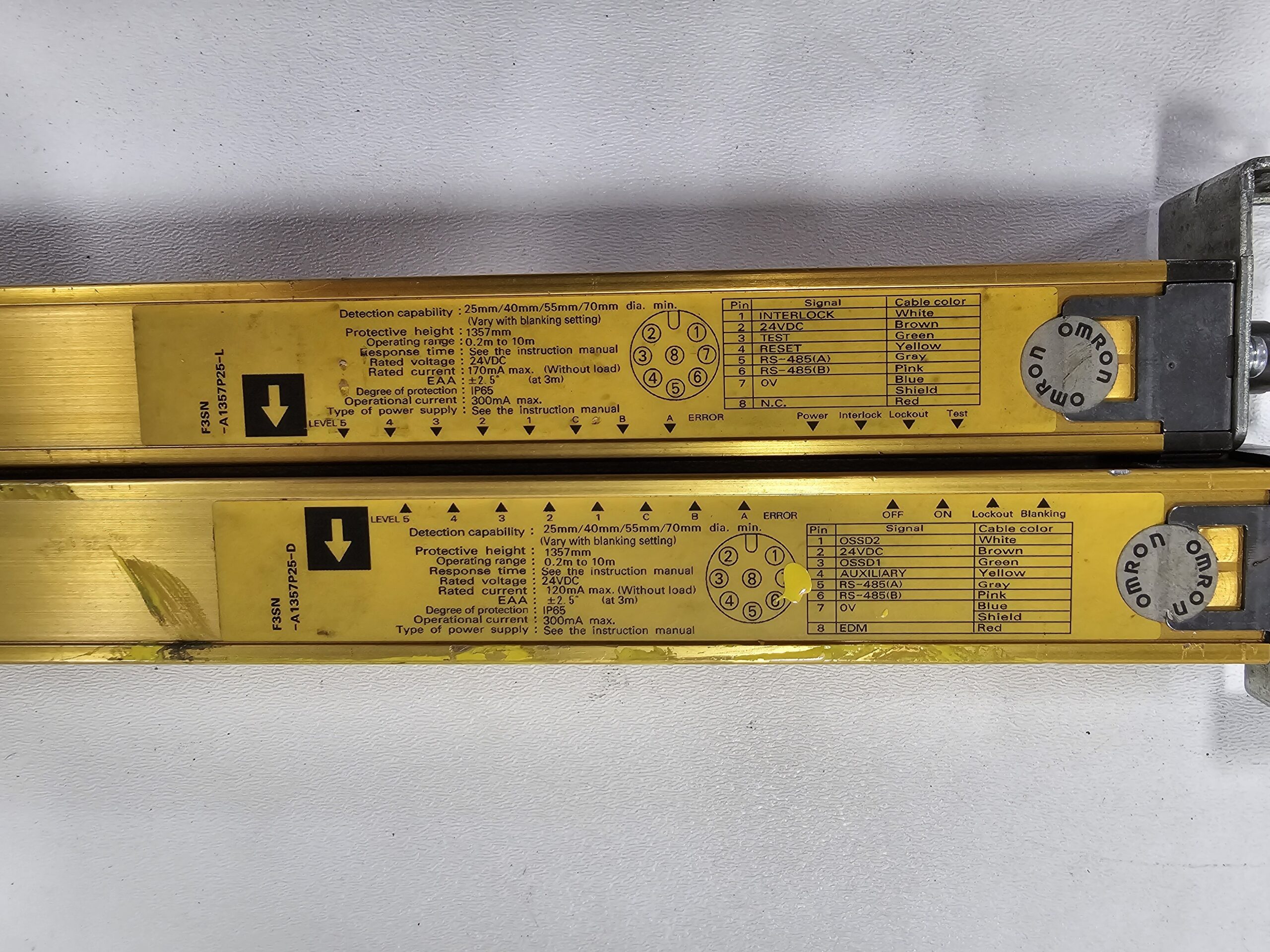 OMRON F3SN-A1357P25-L/F3SN-A1357P25-D LIGHT CURTAIN SET USED 4