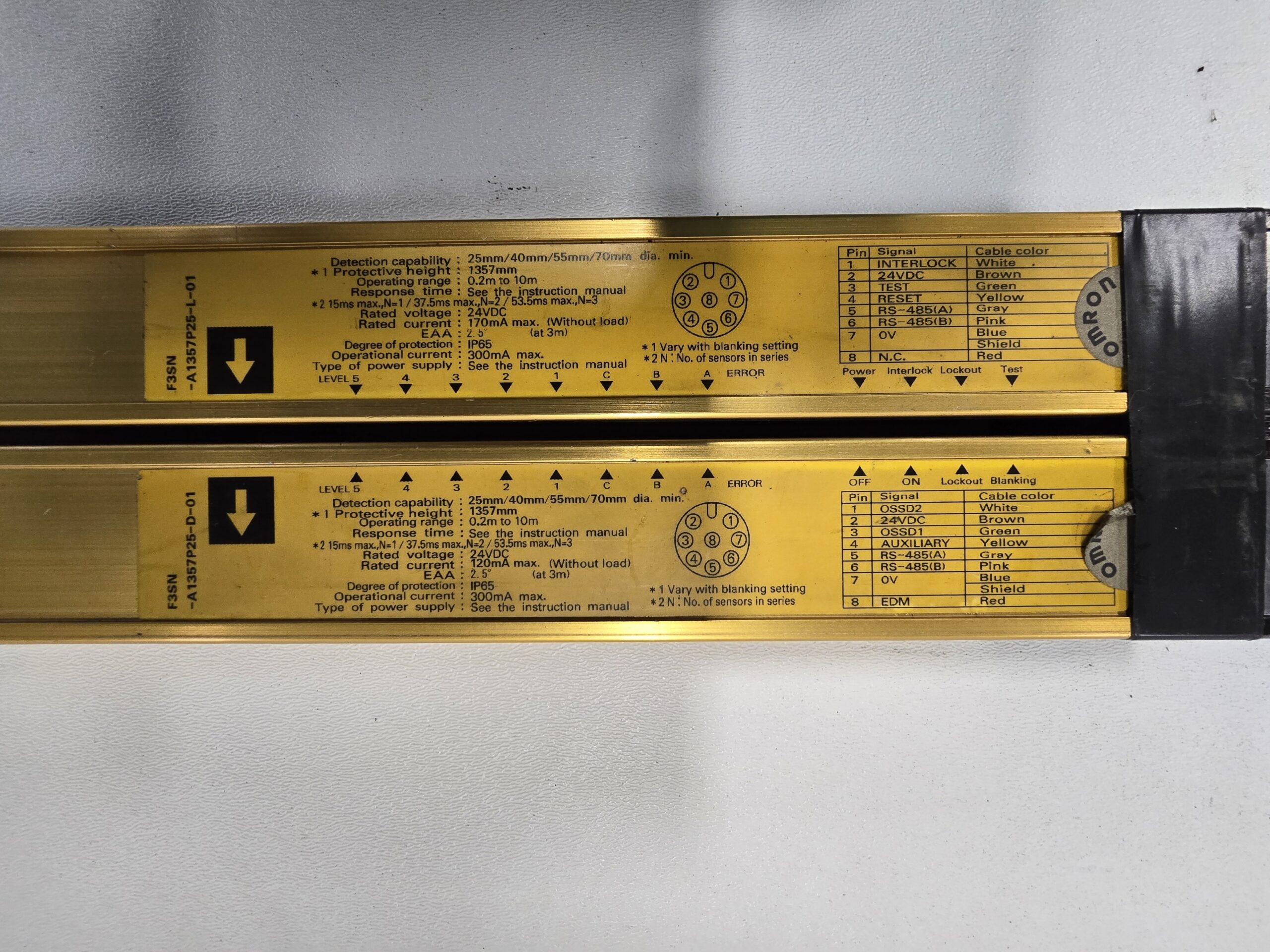 OMRON F3SN-A1357P25-D-01/F3SN-A1357P25-L-01 LIGHT CURTAIN SET USED 2