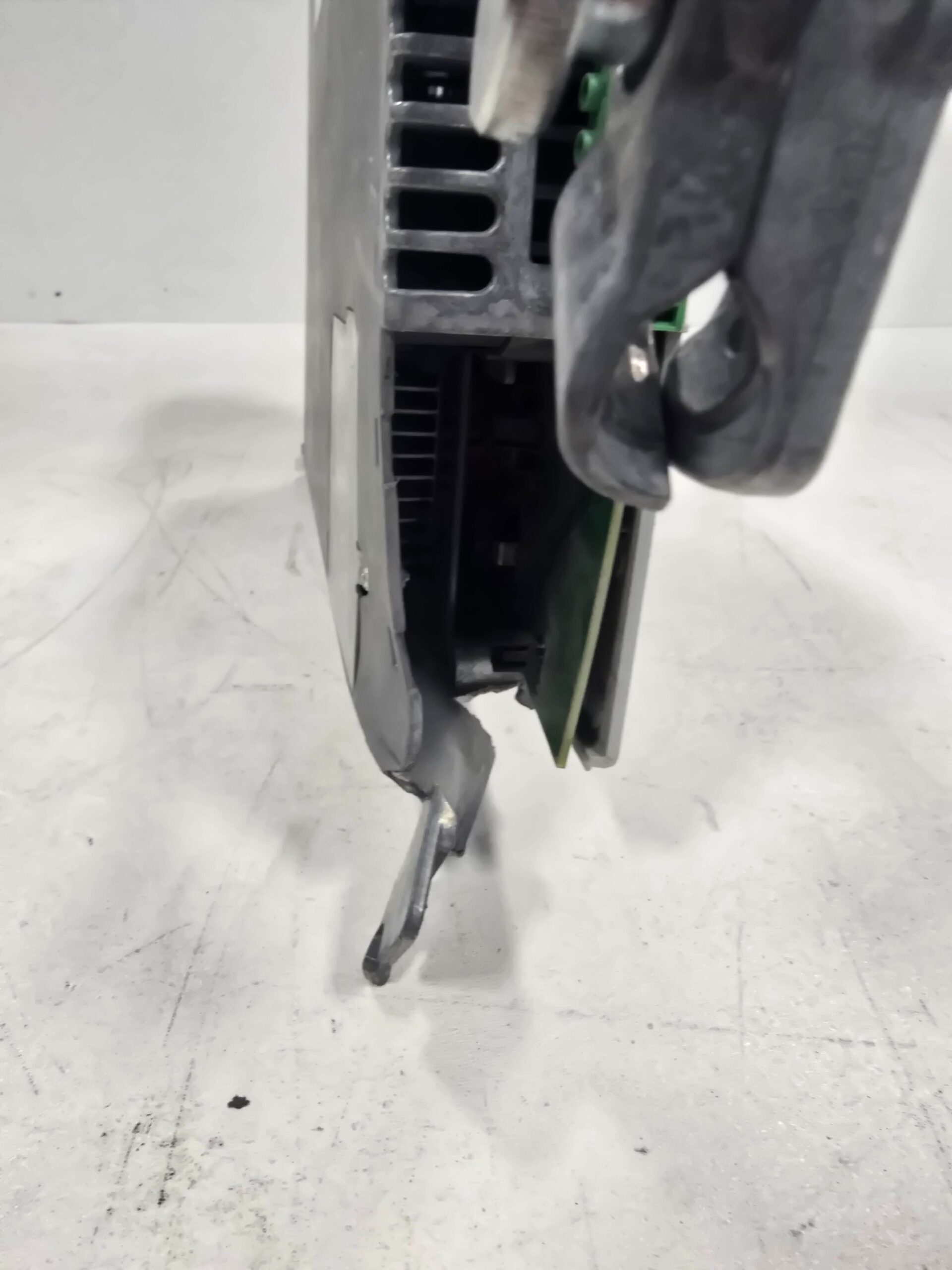ALLEN BRADLEY 2198-D020-ERS24 DUAL AXIS INVERTER PARTS ONLY 1