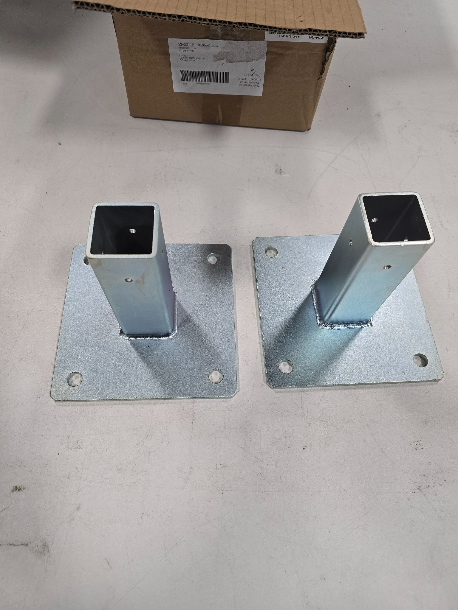 MISUMI HFTANK8-4040 ANCHOR STANDS SET OF 2 NEW 2