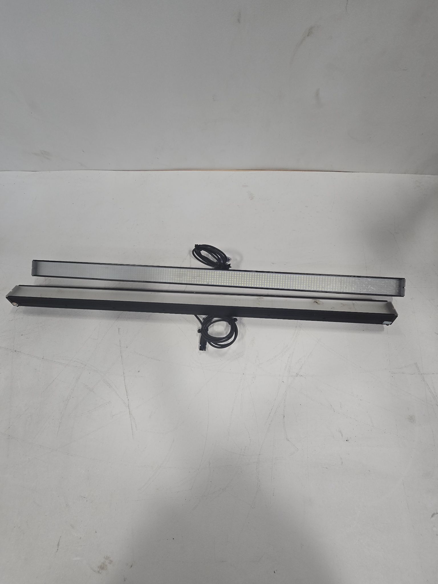 JIALIAUTO JL-LR-700X30W 27VOLT LED LIGHT SET USED 1