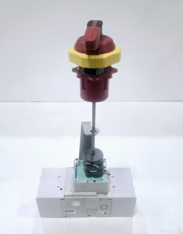 Used ALLEN BRADLEY 140G-H6X3/140G-H-RMX/140U-PY/140G-N7 Disconnects and ...