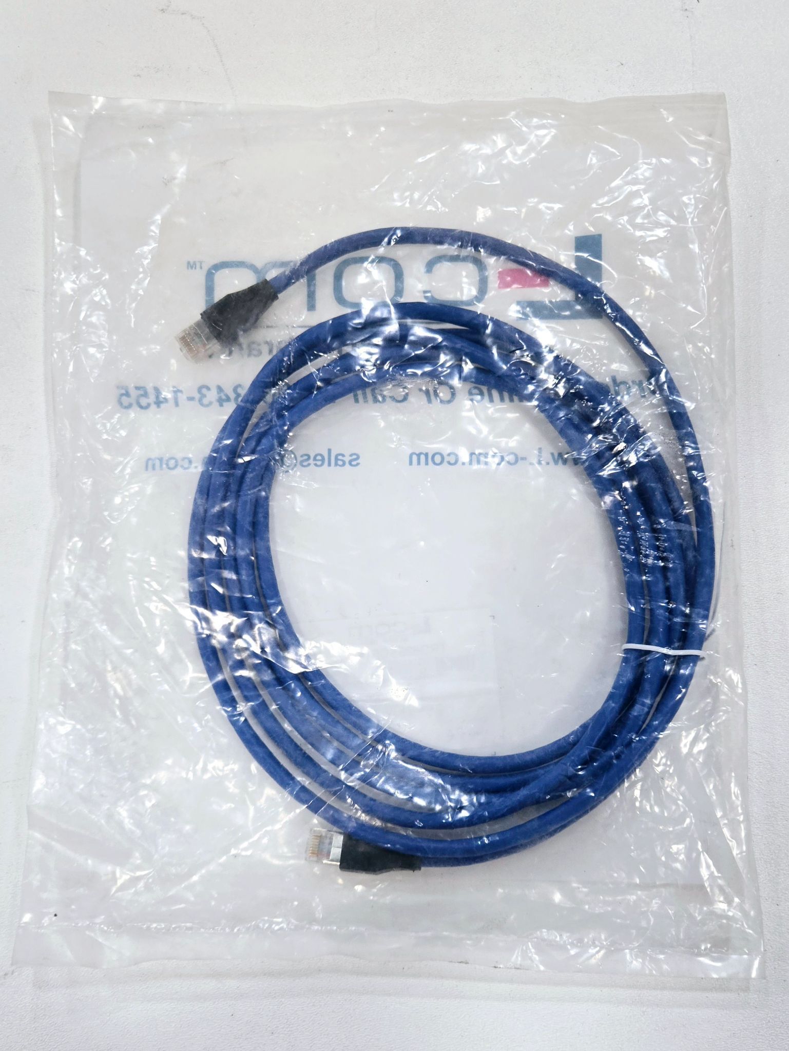 L-COM TRD695SCR-BL-10 SHIELDED CAT6 CABLE 10FT NEW 1