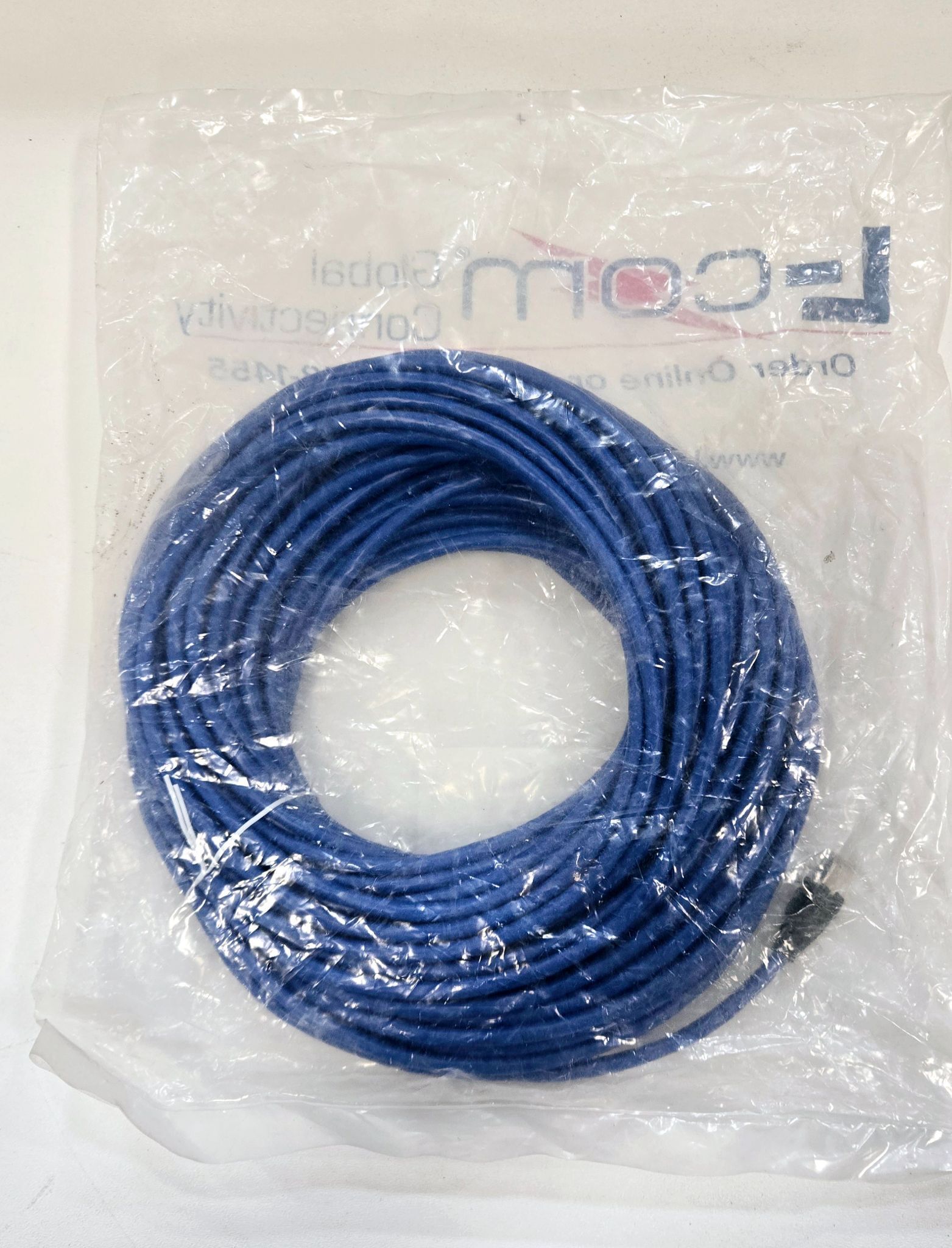 L-COM TRD695SCR-BL-90 SHIELDED CAT6 CABLE 90FT NEW 0
