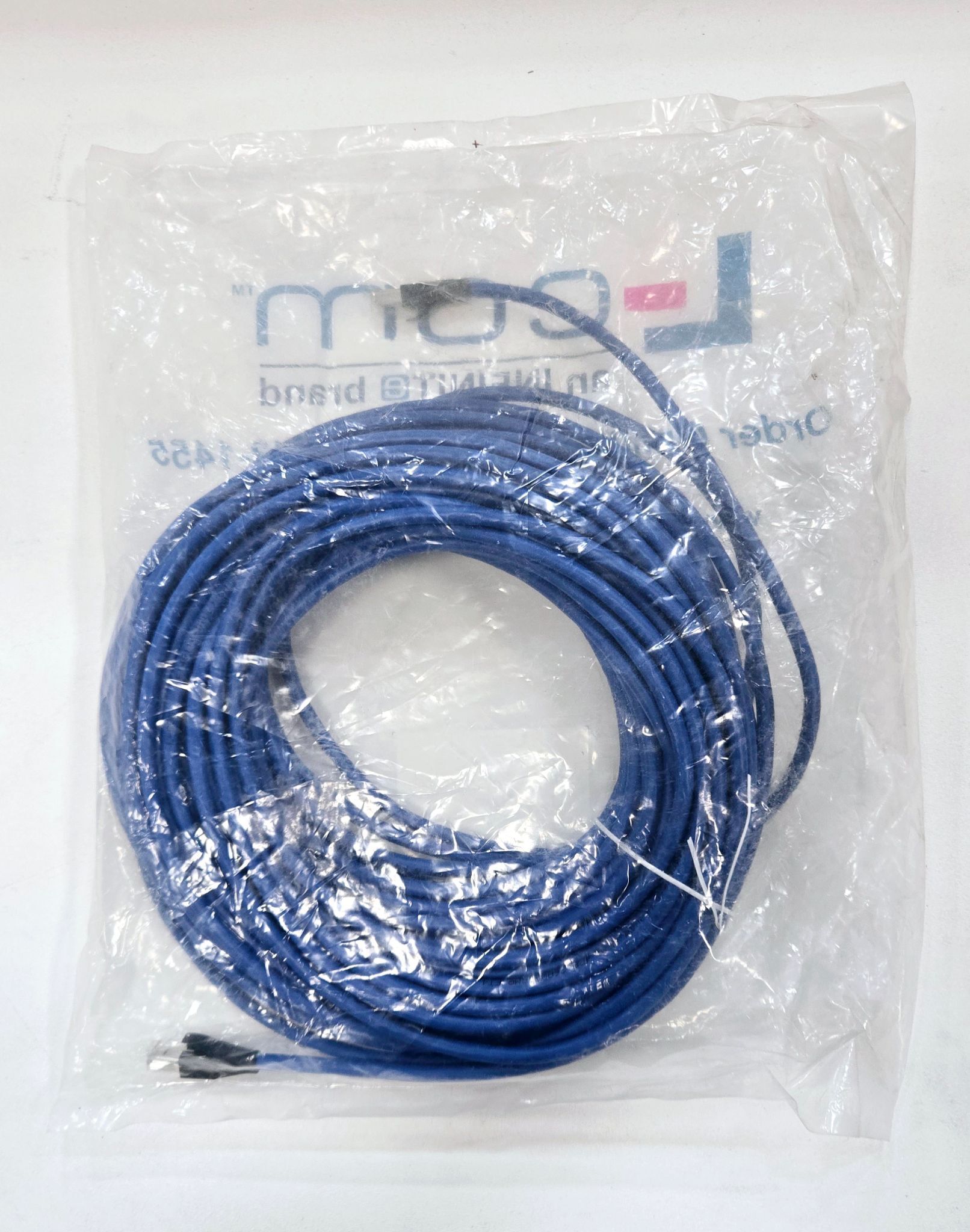 L-COM TRD695SCR-BL-100 SHIELDED CAT6 CABLE 100FT NEW 1