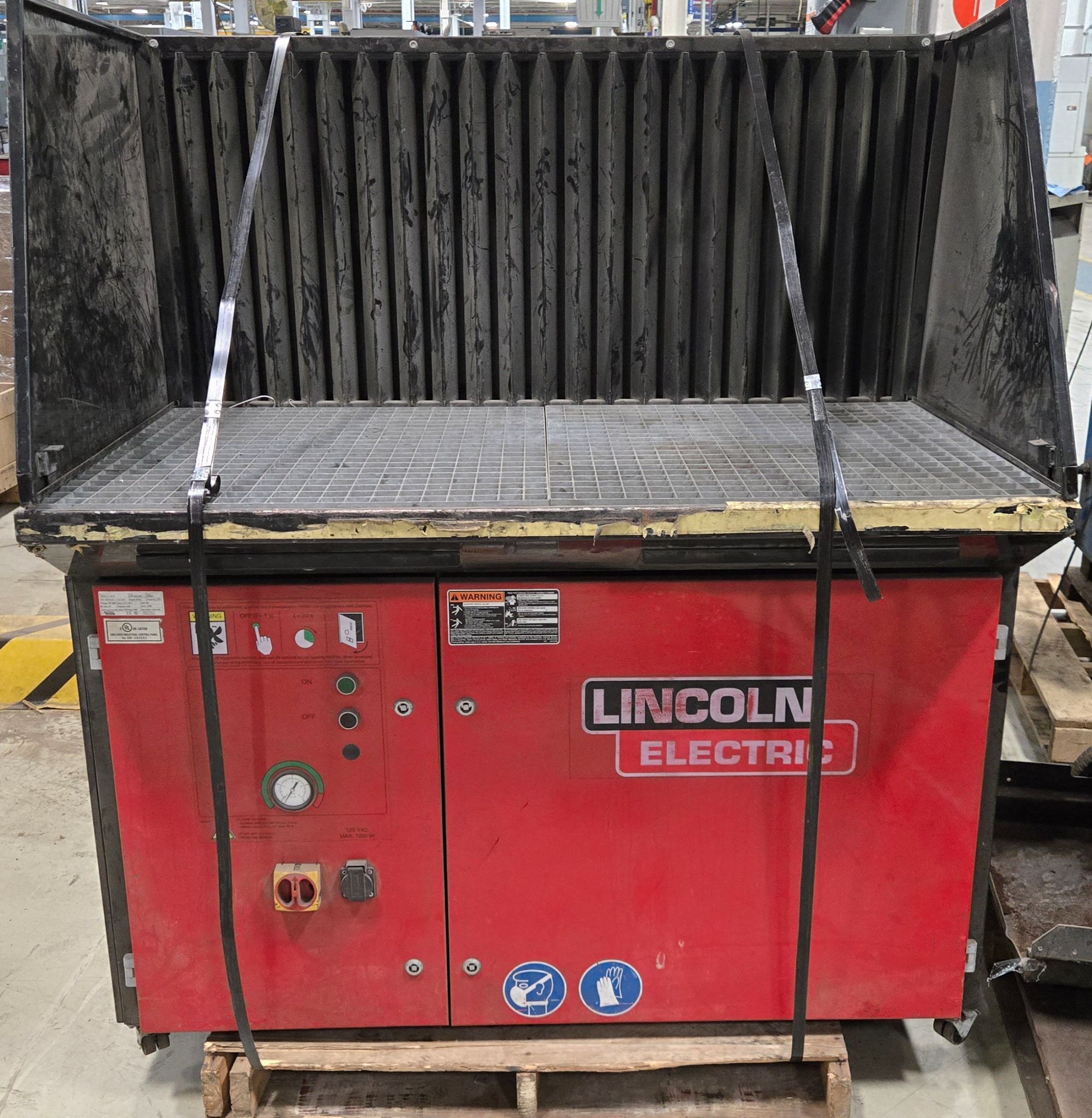LINCOLN ELECTRIC WELD FUME DOWNDRAFT 200M USED 0