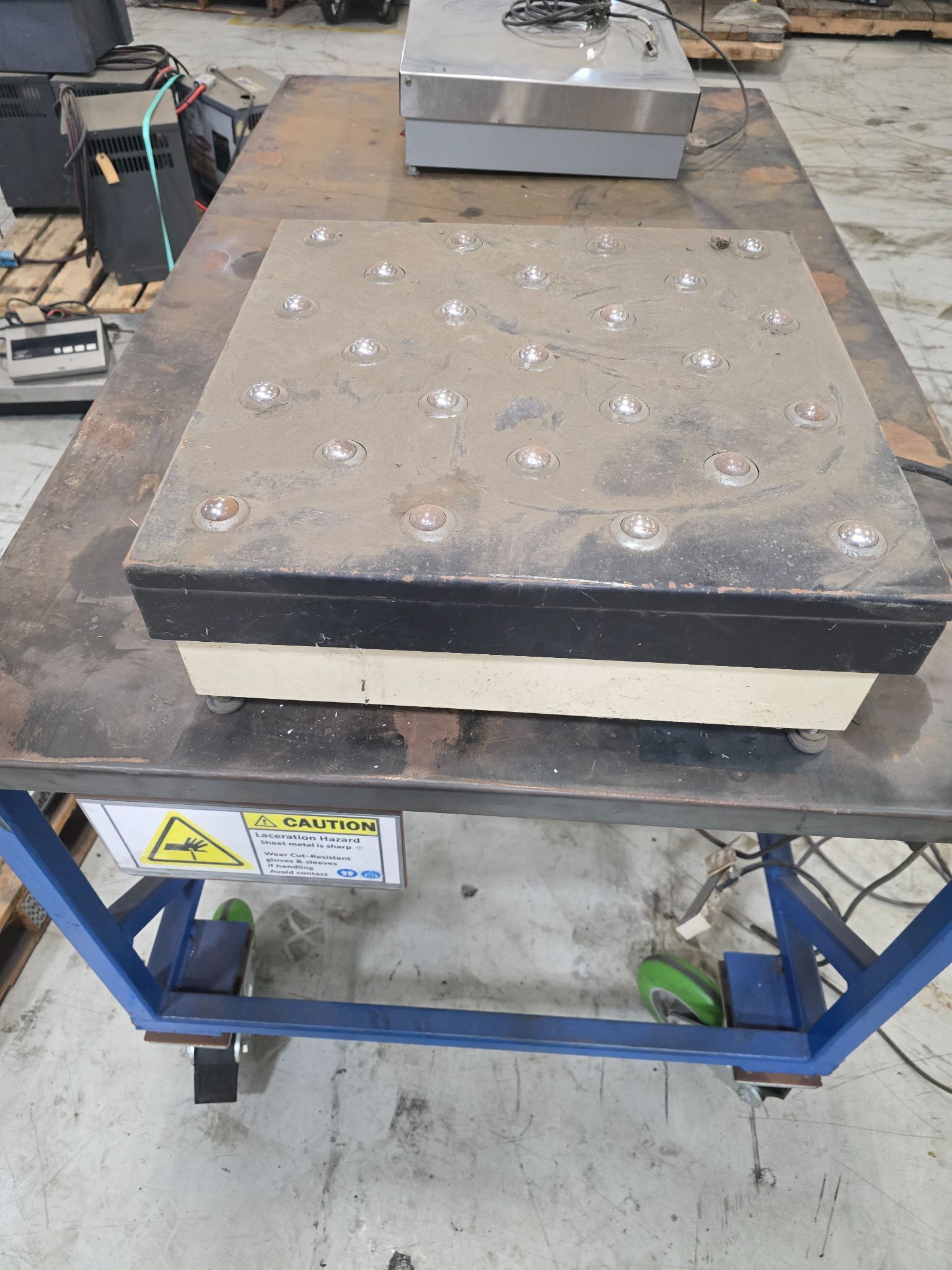 NCI 3835 250LB ROLLING TOP SCALE USED 3