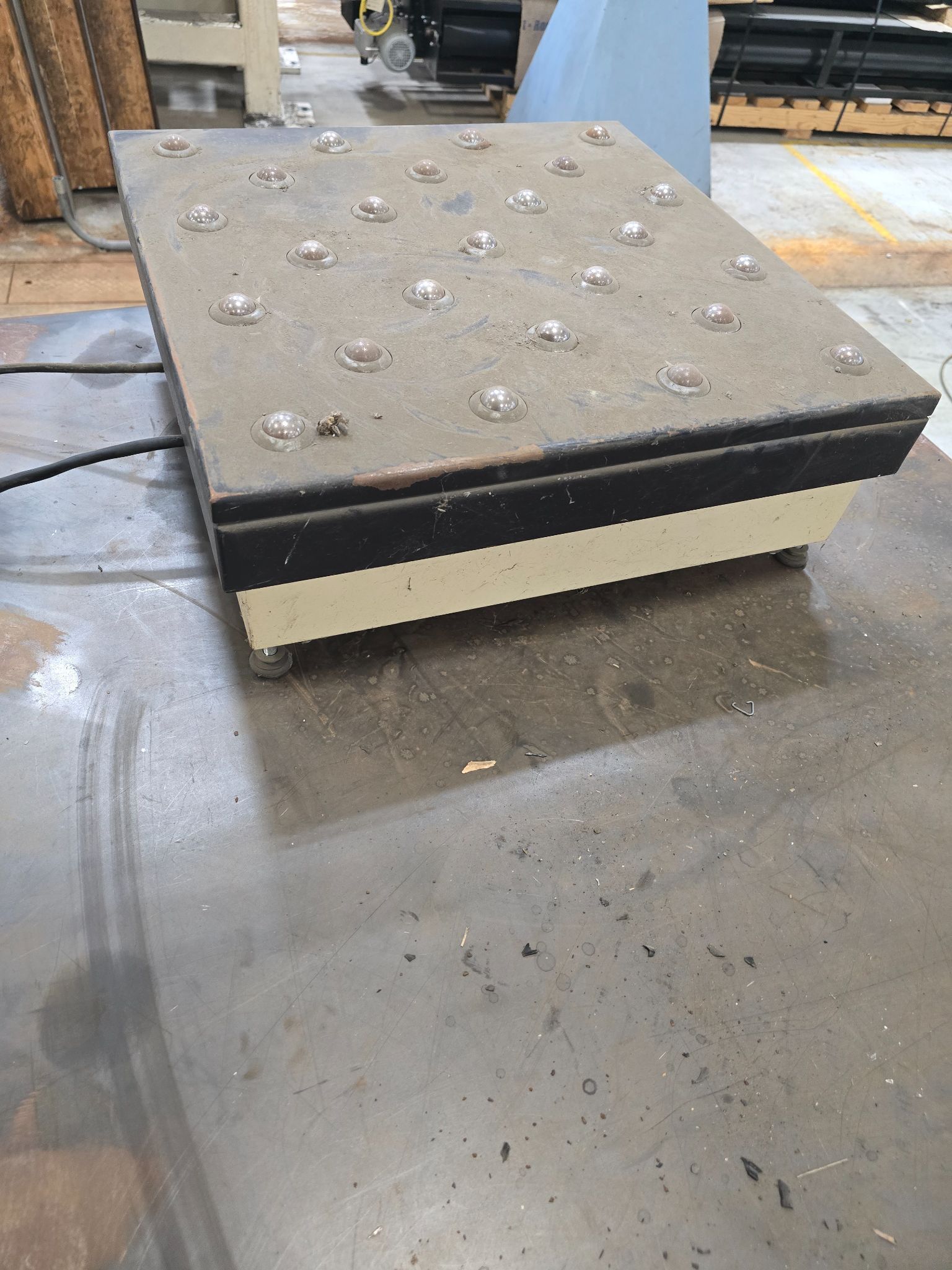 NCI 3835 250LB ROLLING TOP SCALE USED 5