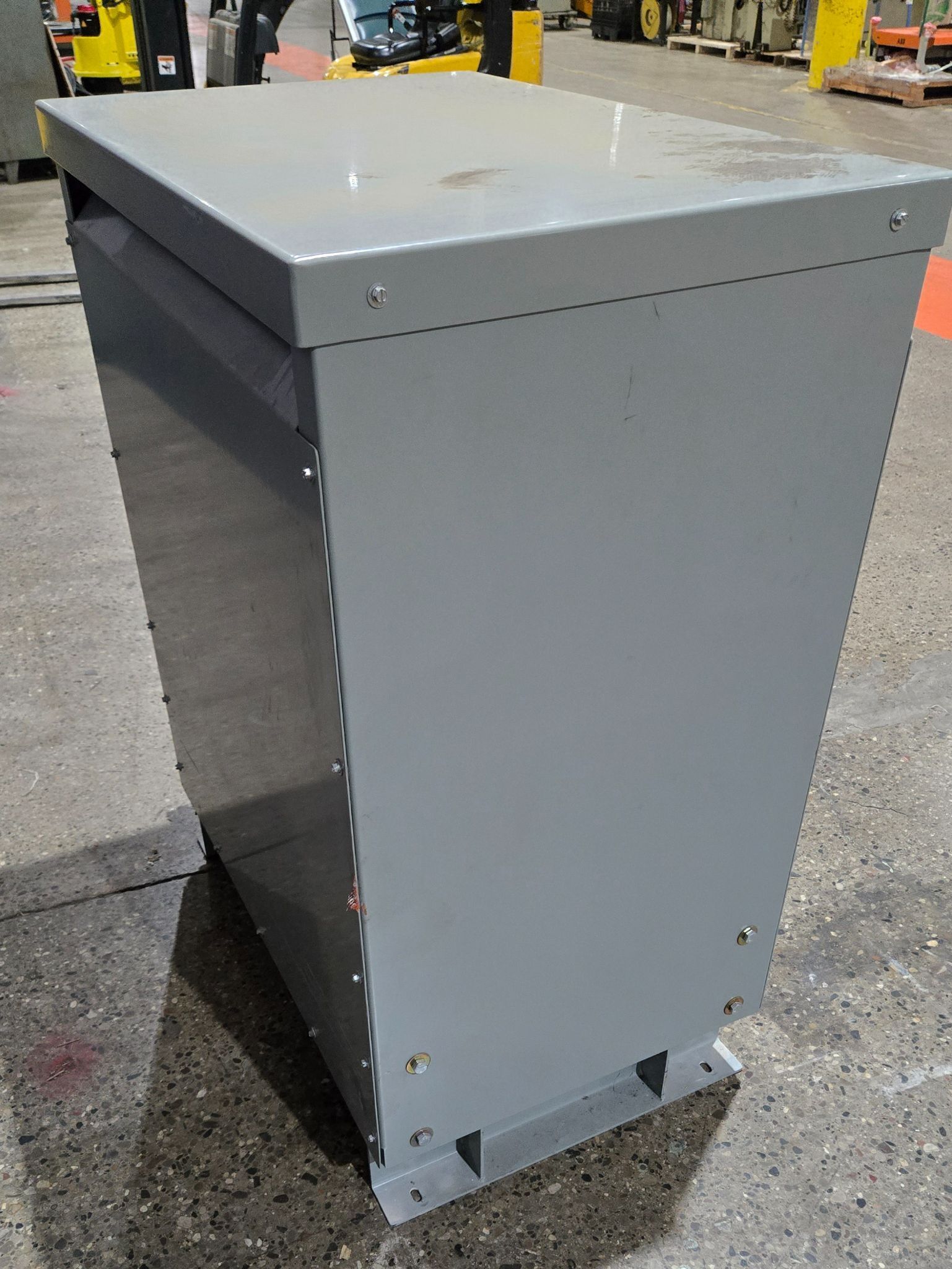 MGM AD370-Q0730 225 kVa Transformer 480V - 400Y/231V, 3-PH USED 2