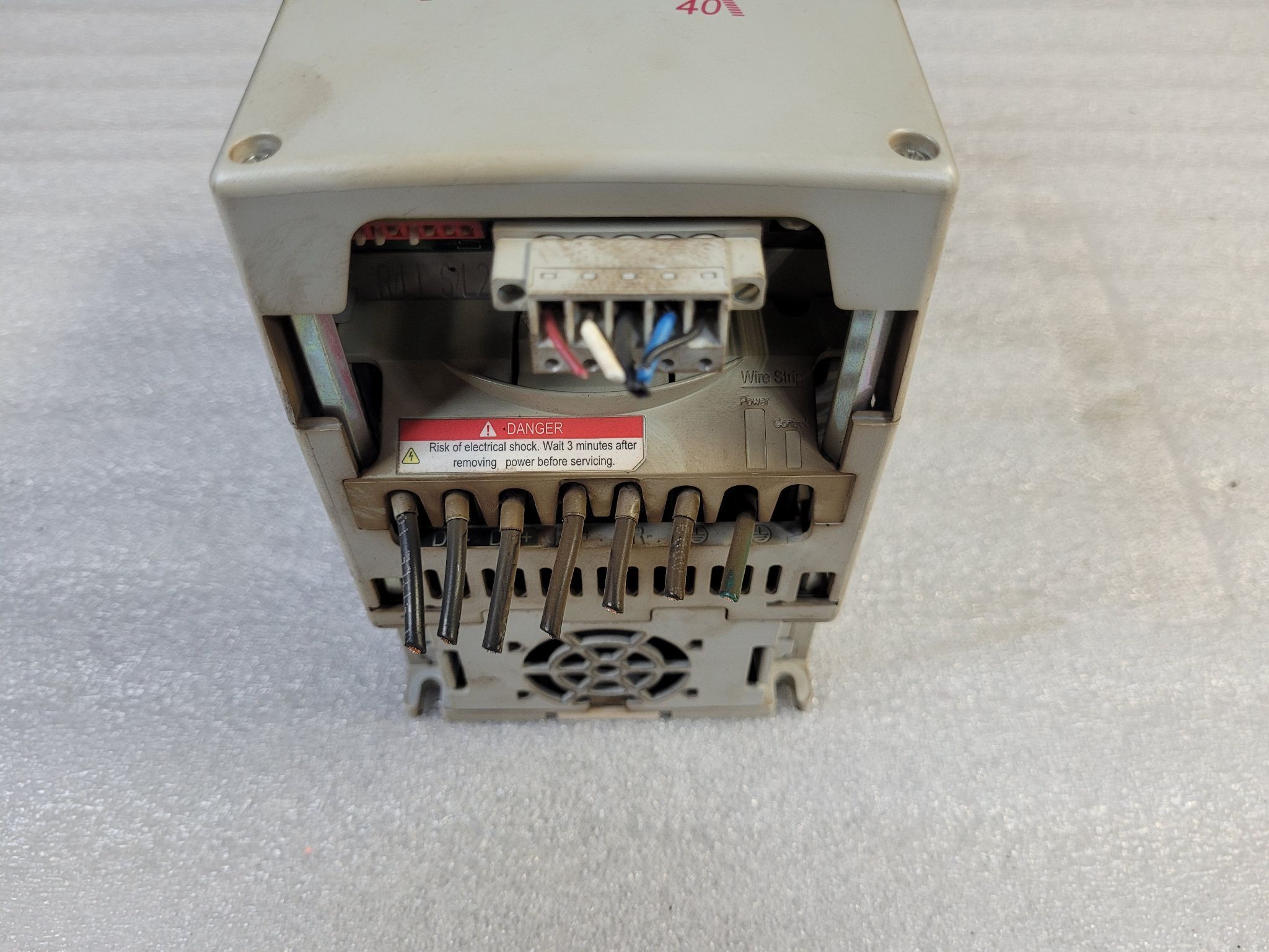ALLEN BRADLEY 22B-D4P0N104 PowerFlex 40 AC Drive 2HP 480V USED 2