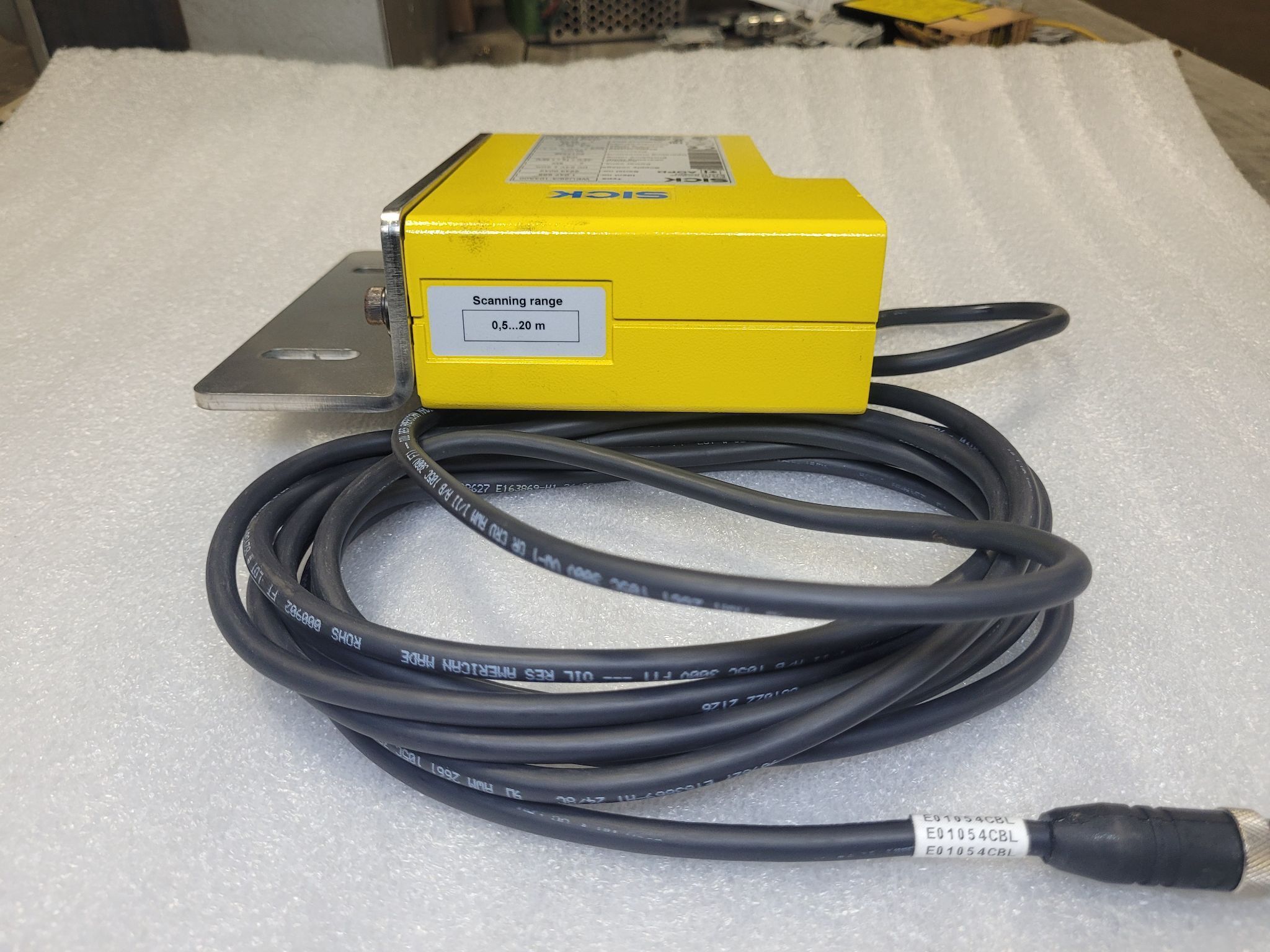SICK WEU26/3-103A00 LIGHT BEAM SENSOR PAIR USED 5