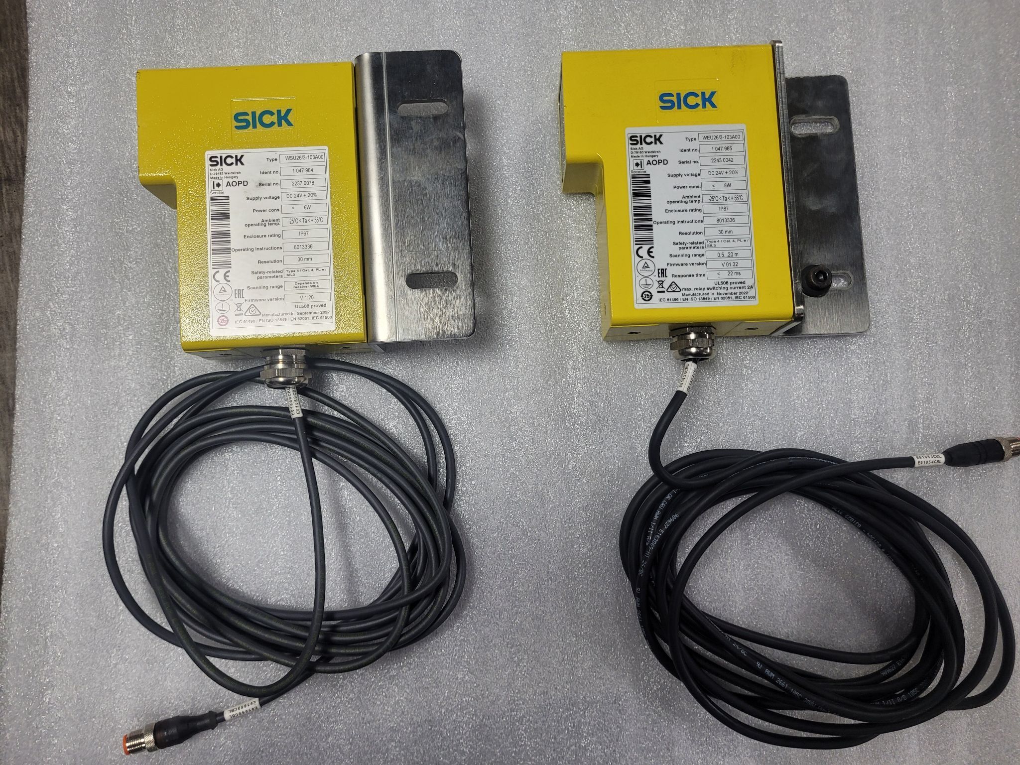 SICK WEU26/3-103A00 LIGHT BEAM SENSOR PAIR USED 0
