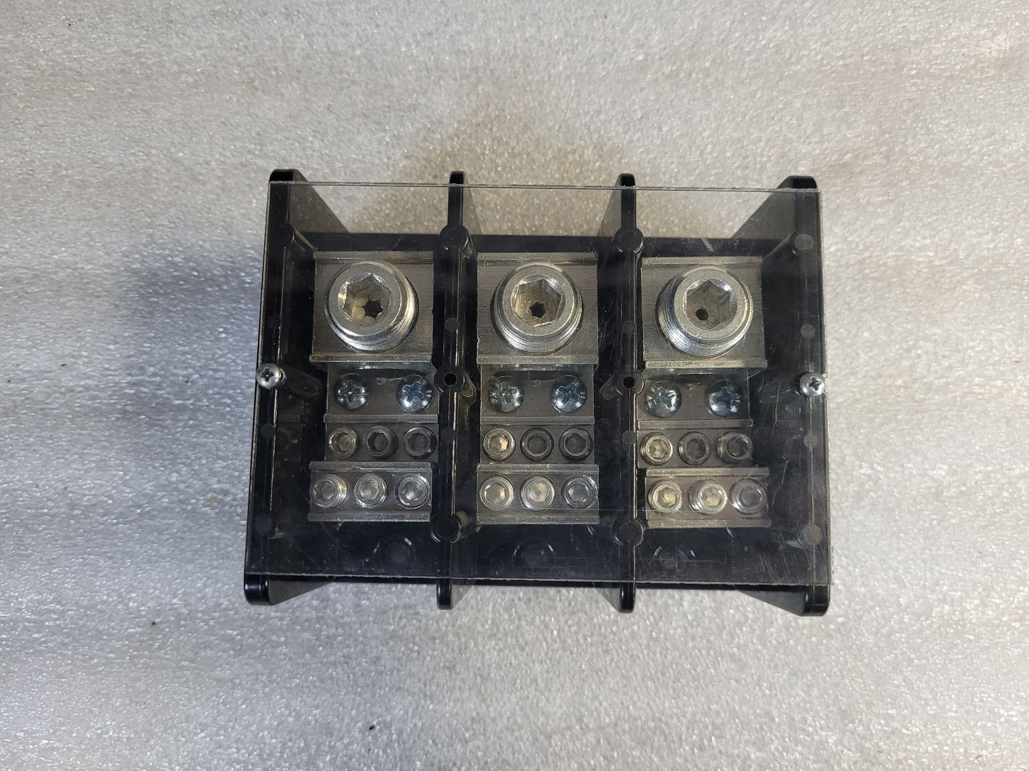 Littelfuse LFD35533 Power Distribution Block 600V 380A 3-Pole USED 0