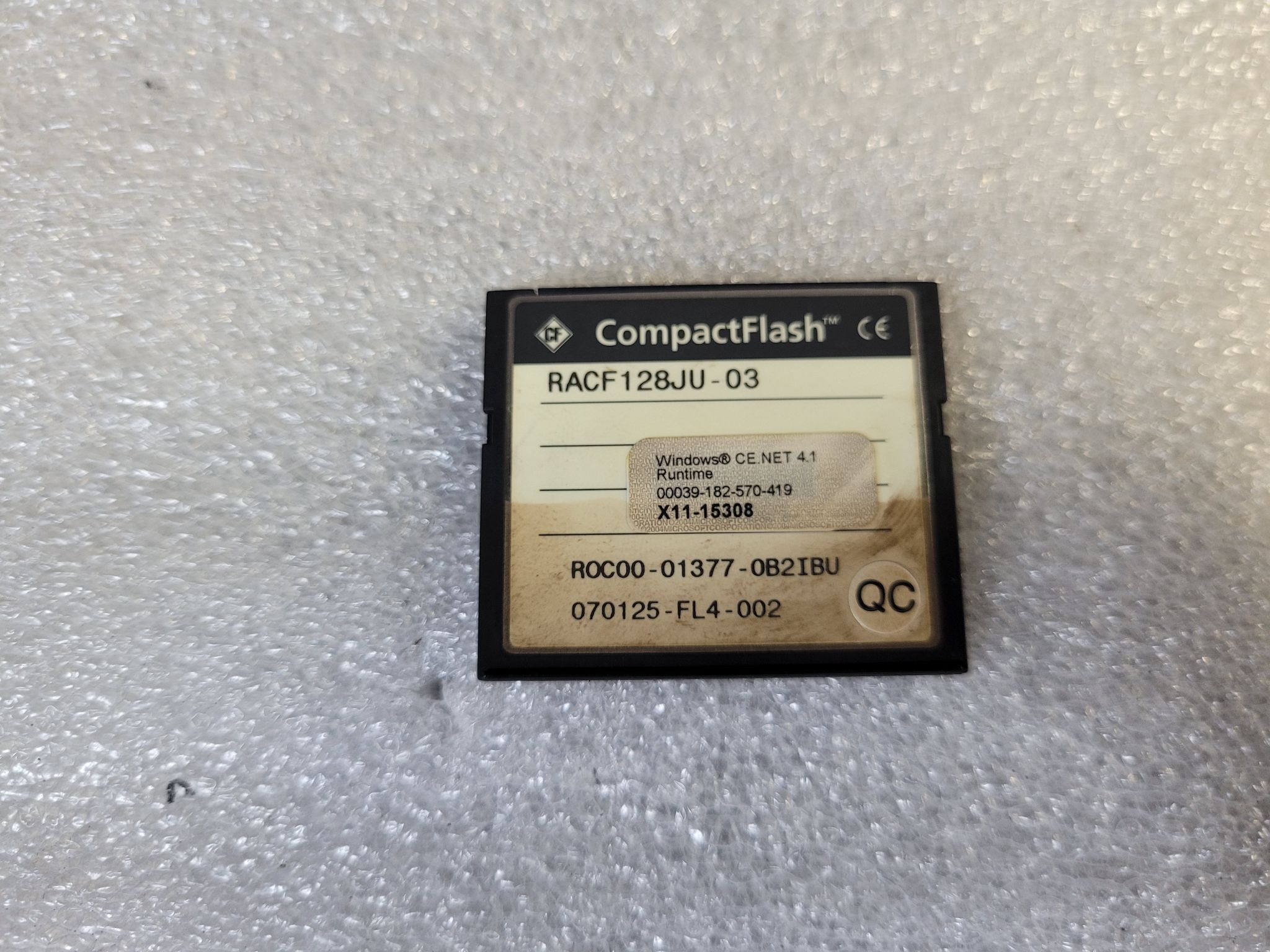 ALLEN BRADLEY 2711P-RW2 128MB Internal Compact-Flash Card USED 1