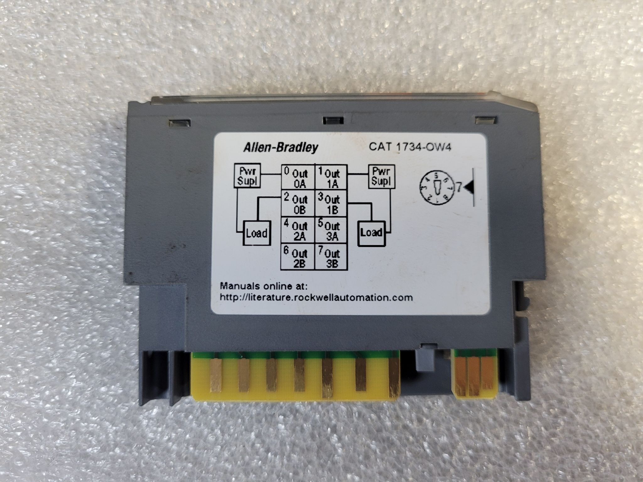 ALLEN BRADLEY 1734-OW4 Point I/O Digital Contact Output Module USED 1