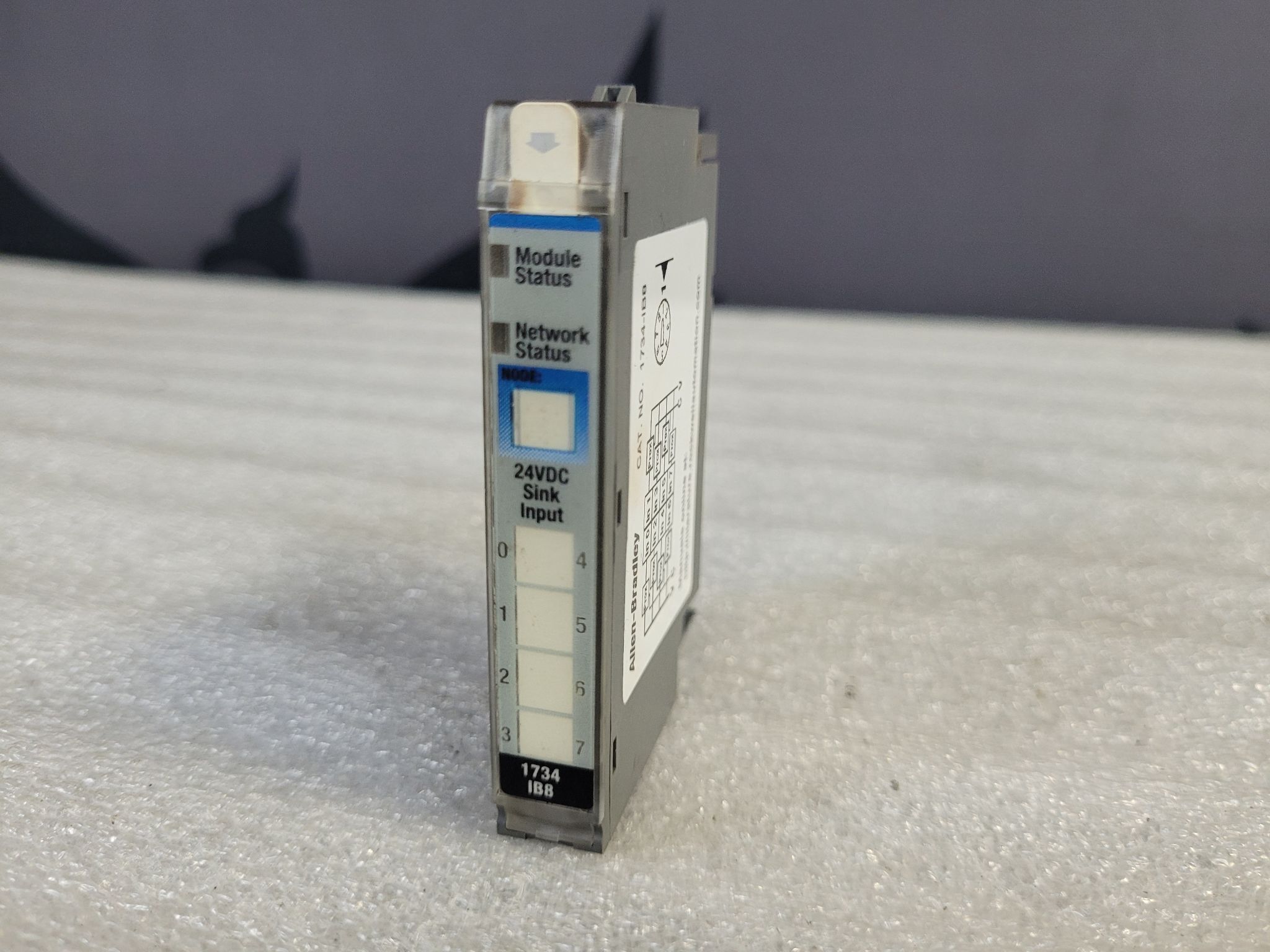 ALLEN BRADLEY 1734-IB8 Point I/O VDC Logic Input Module USED 0