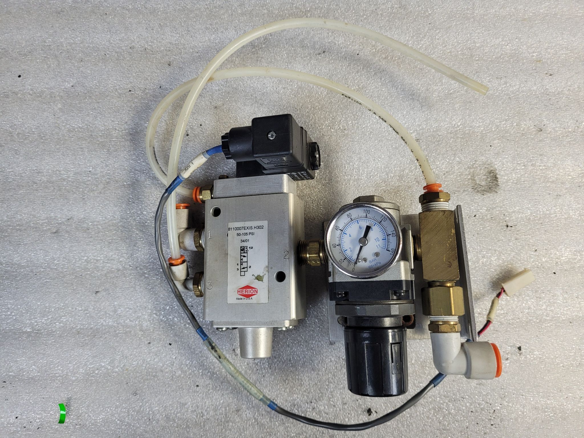 HERION 8110007EXIS.H302 Solenoid Valve w/ SMC NAR3000-N03 Regulator USED 0