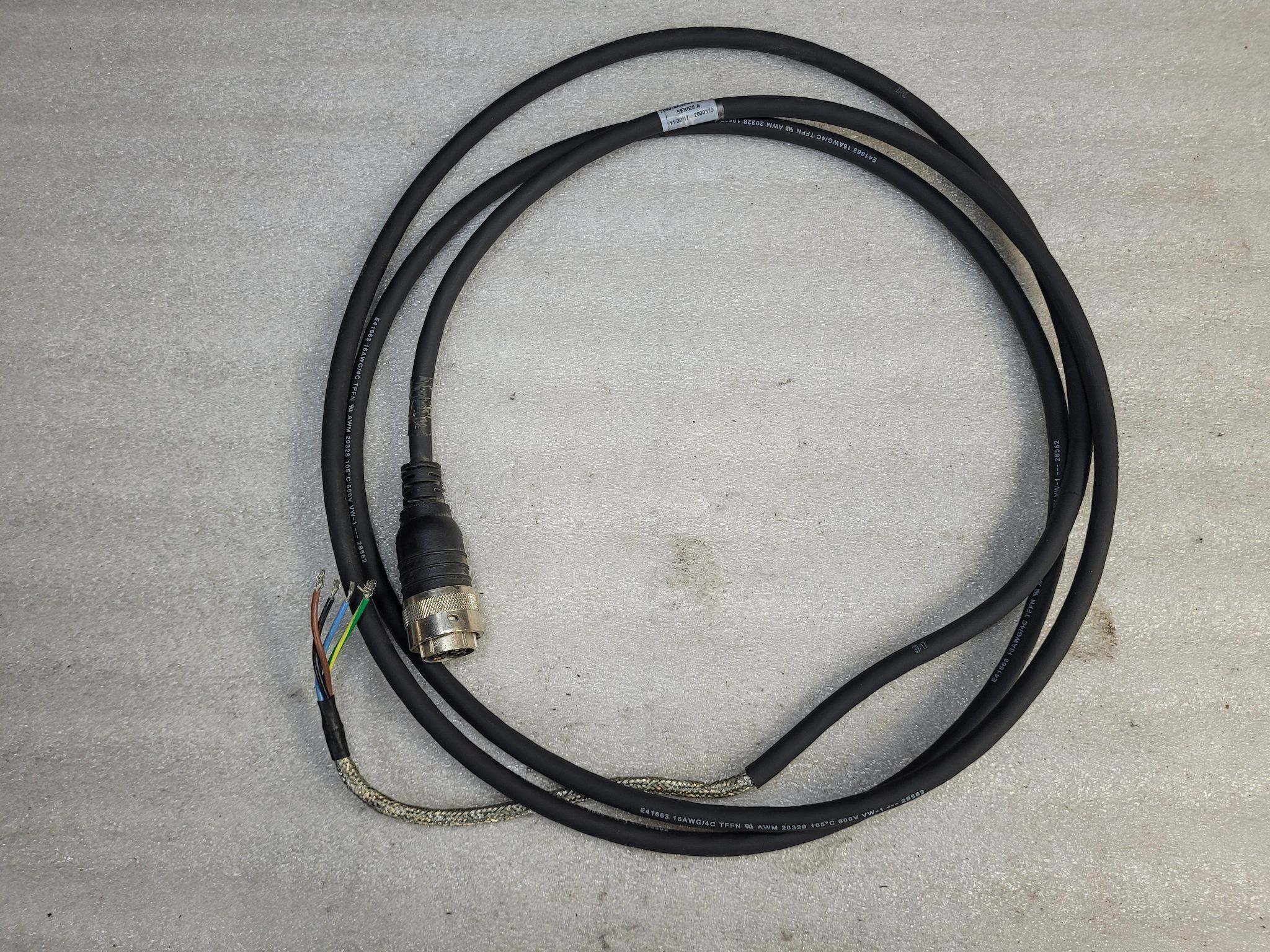 ALLEN BRADLEY 2090-XXNPMP-16S09 Drive Cable Assembly 10FT USED 0