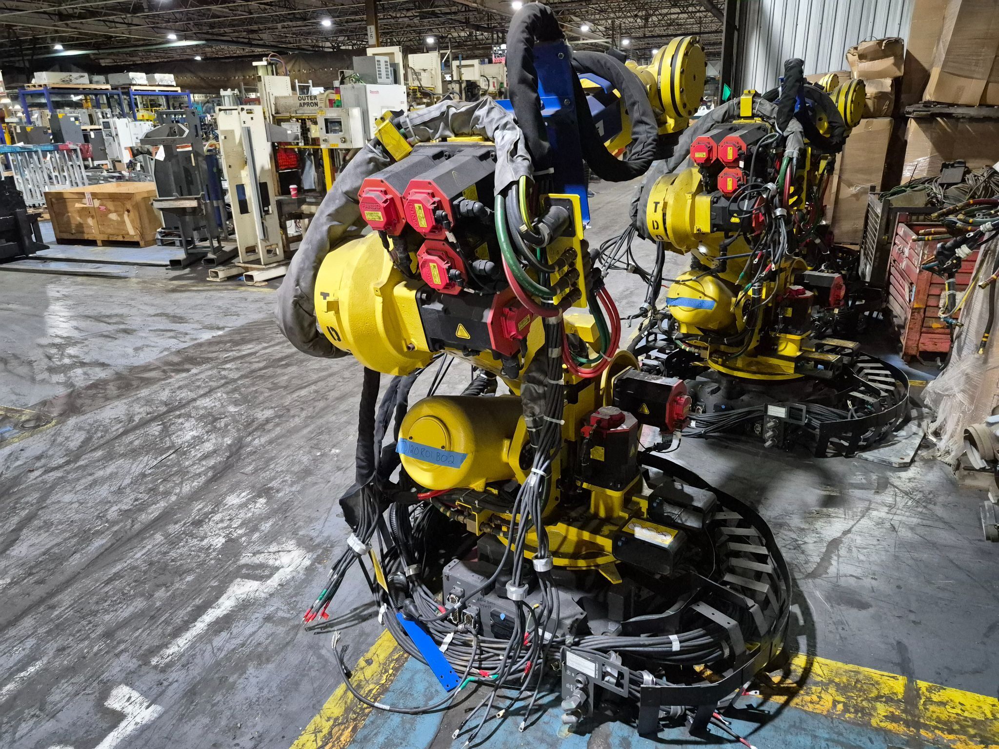 FANUC R-2000iB/210F Complete w/ R-30iA Controls USED 3