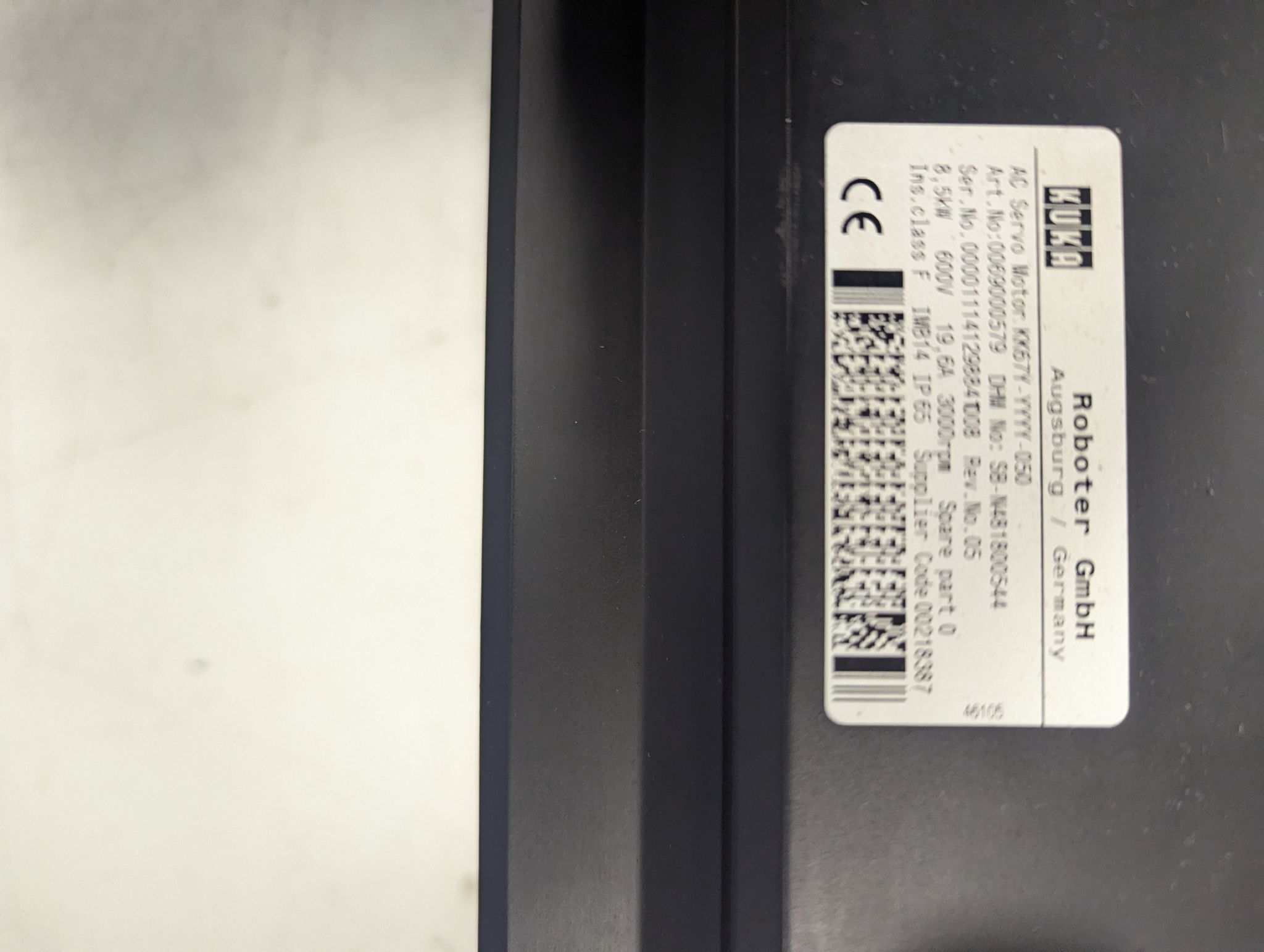 KUKA KK67Y-YYYY-050 SERVO MOTOR USED 1