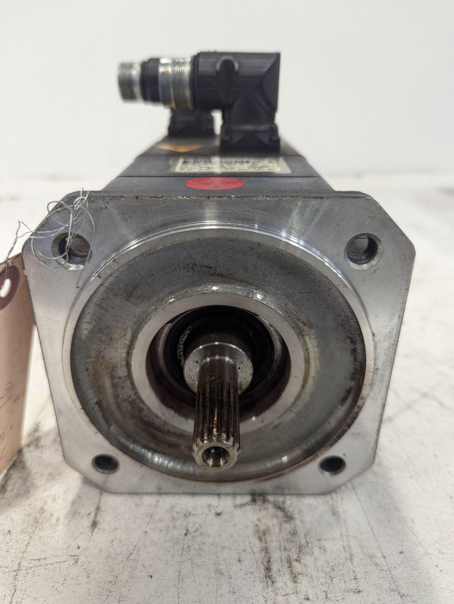 KUKA 1FK7060-5AF71-1ZZ9-Z S03 SERVO MOTOR USED 2
