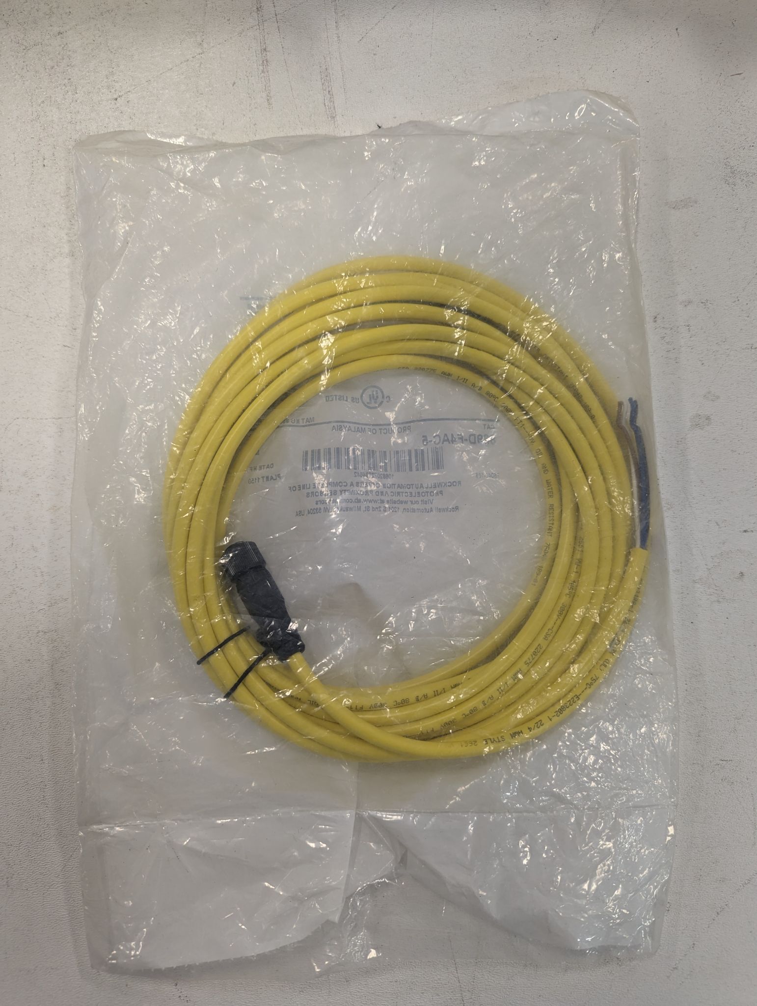 ALLEN BRADLEY CABLES 889D-F4AC-5 NEW 1