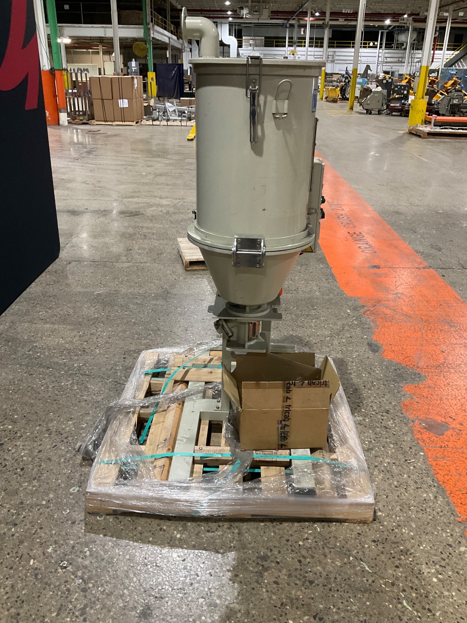 YANN BANG HD-T-50-3L001 AIR DRYER USED 7