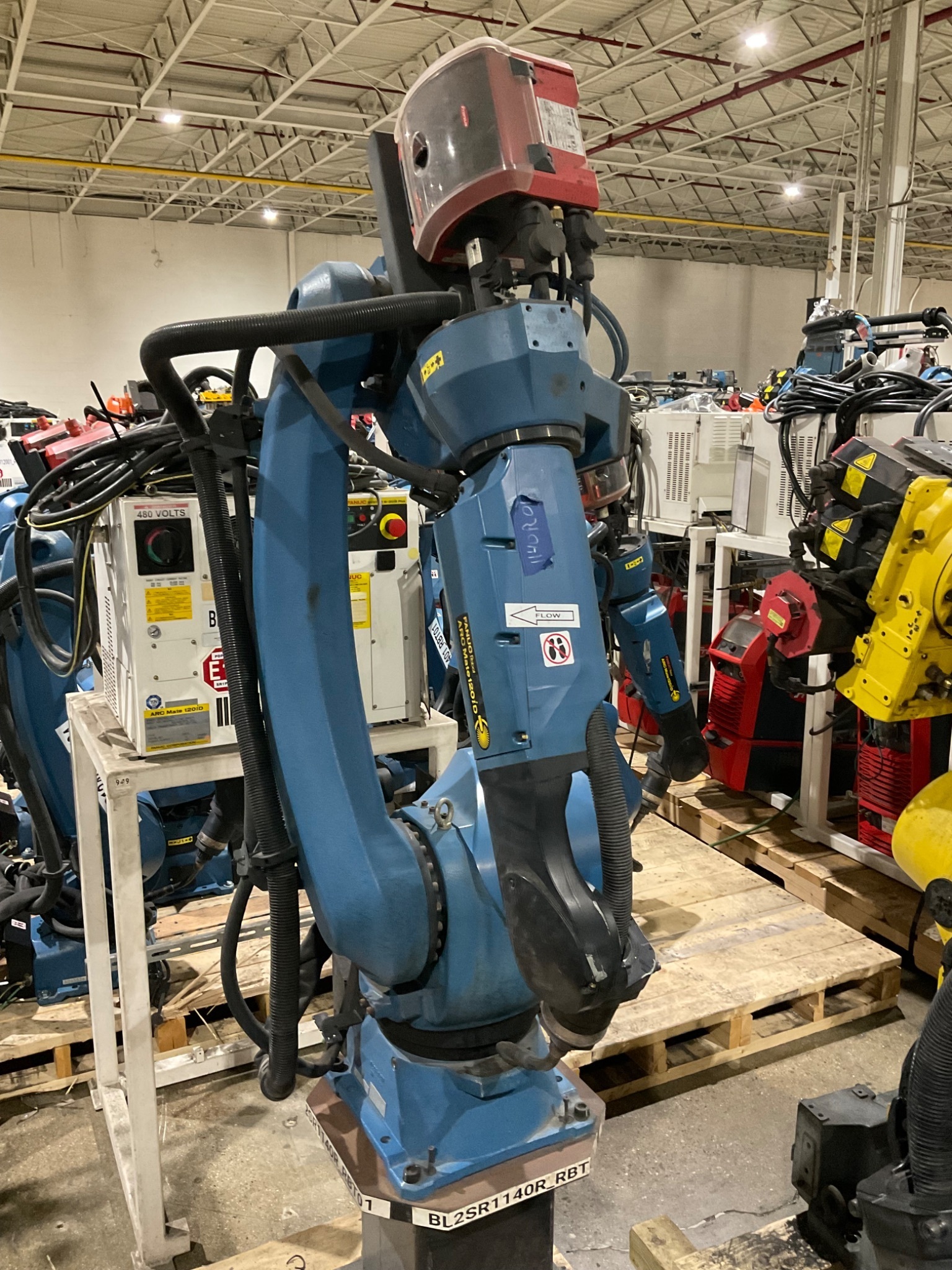 Fanuc ArcMate 120iD Robot Welder + R-30iB Plus + Fronius TPS 400i Welding System 4
