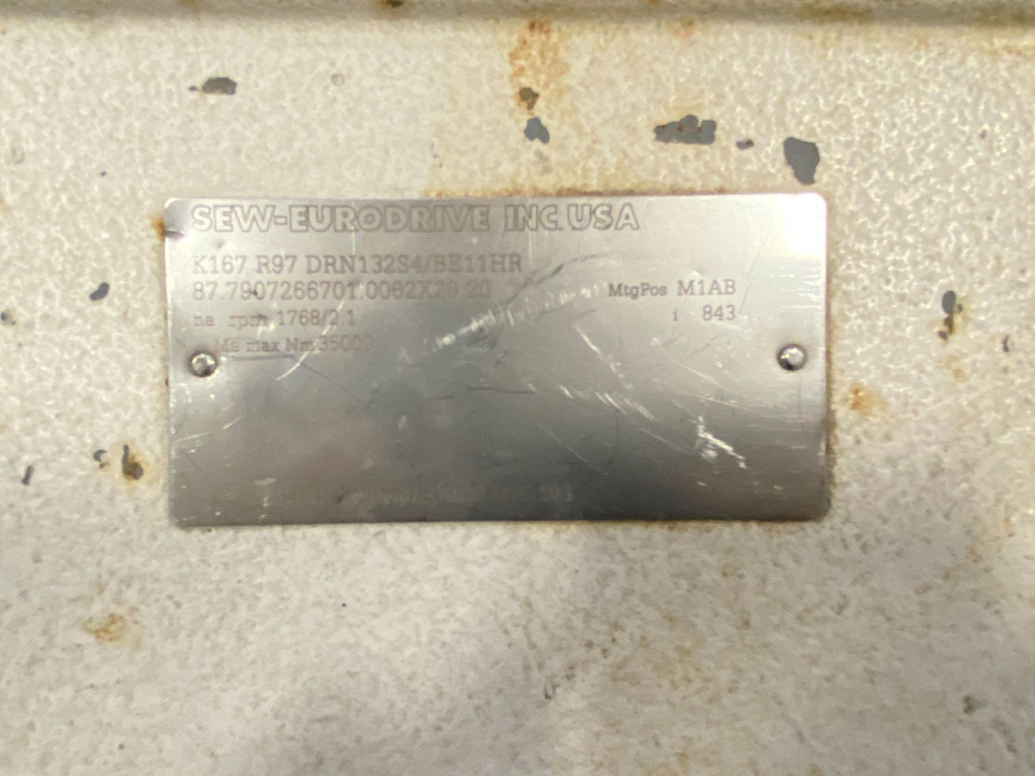 SEW-EURODRIVE INC DRN132S4/BE11HR GEARMOTOR DAMAGED 1