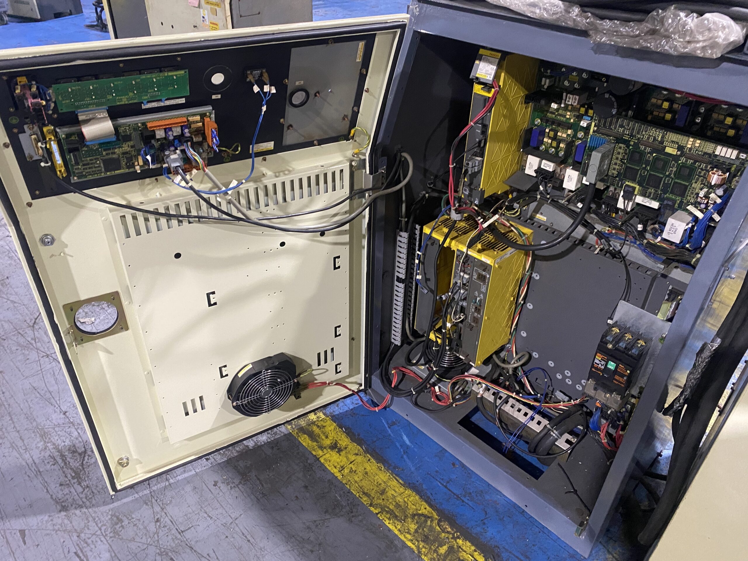 FANUC - R-J3iB PARTS ONLY 1