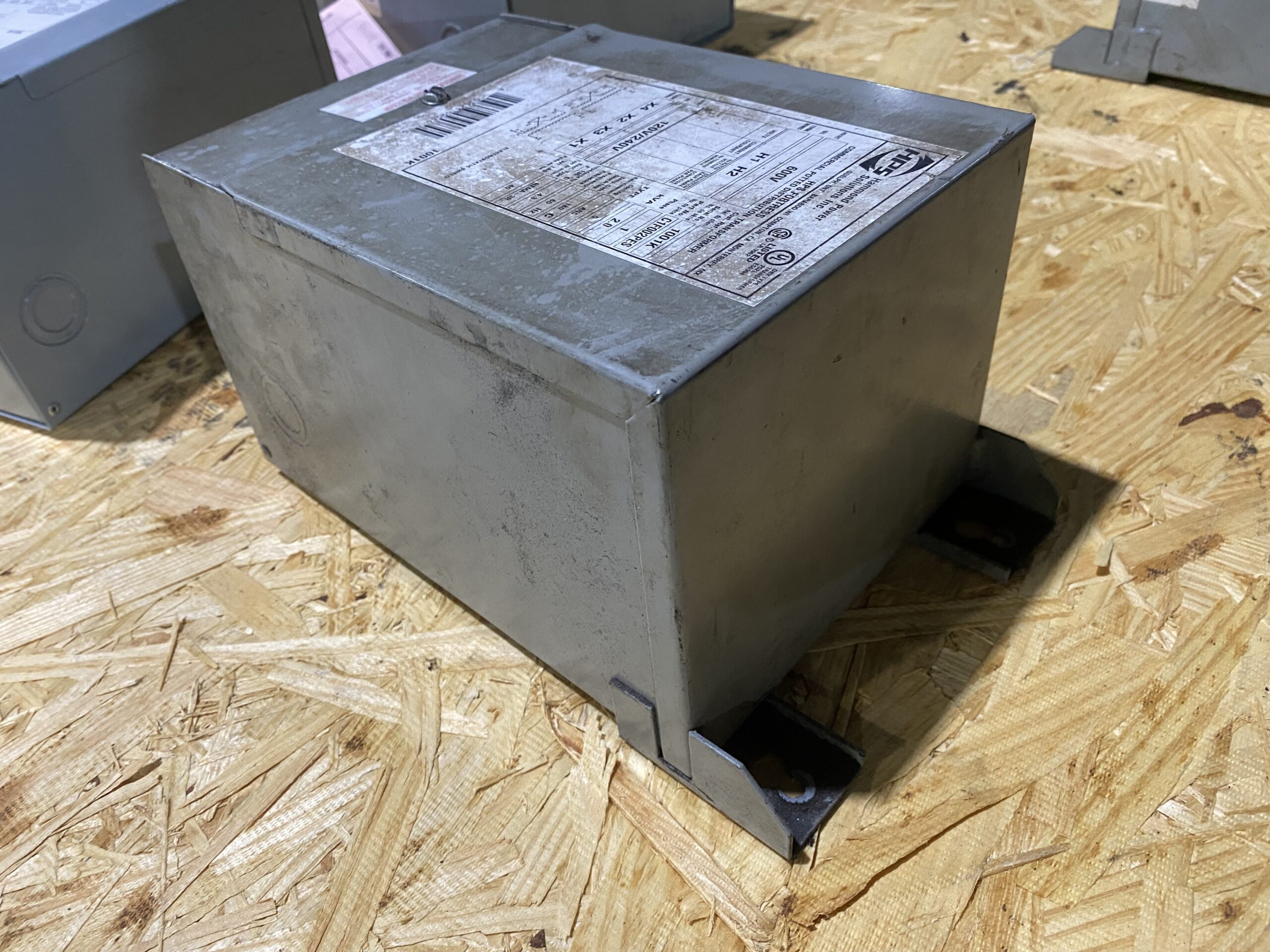 Hammond Power Solutions - C1F002PES Transformer 600V - 120/240V, 2kVA USED 3