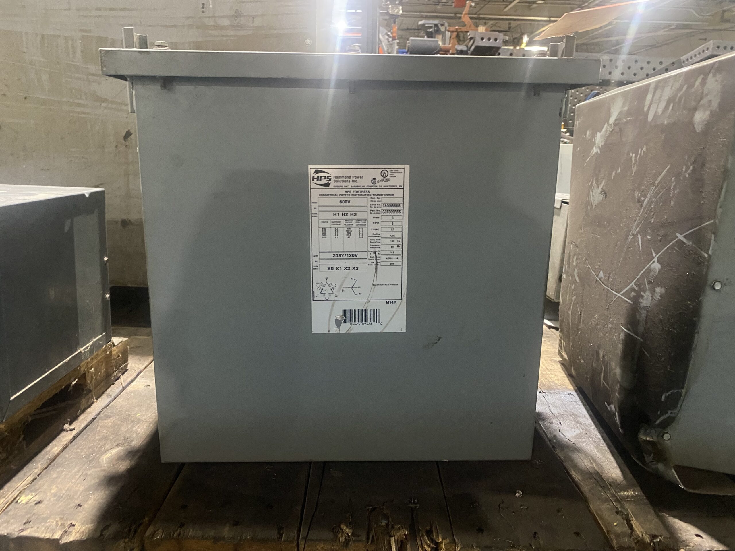 Hammond Power Solutions - C3F009PBS Transformer 600V - 208Y/120V, 9kVA USED 0