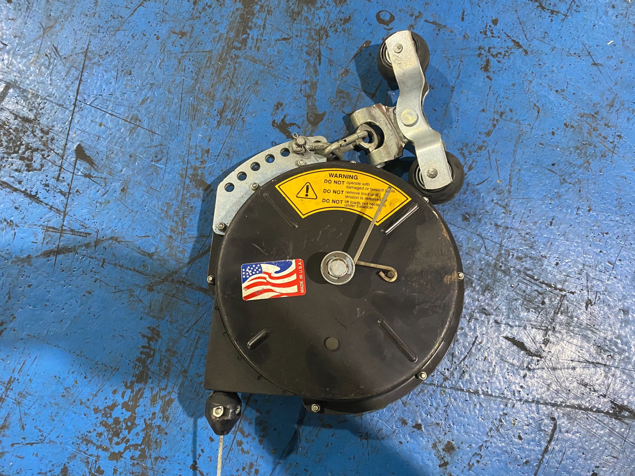 HUBBELL - BG-15 Tool Balancer USED 2