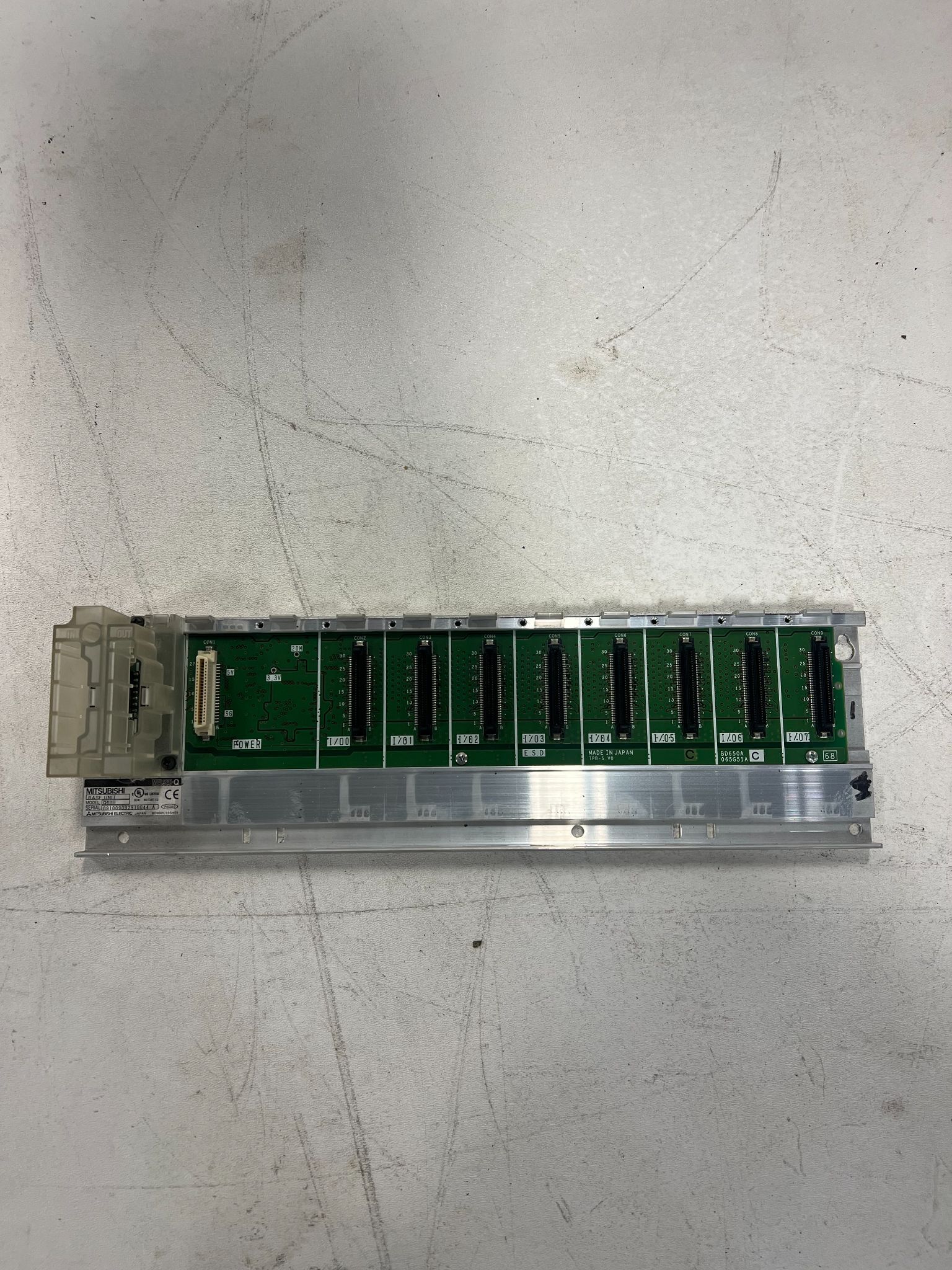MITSUBISHI ELECTRIC Q68B PLCS/MACHINE CONTROL USED 0